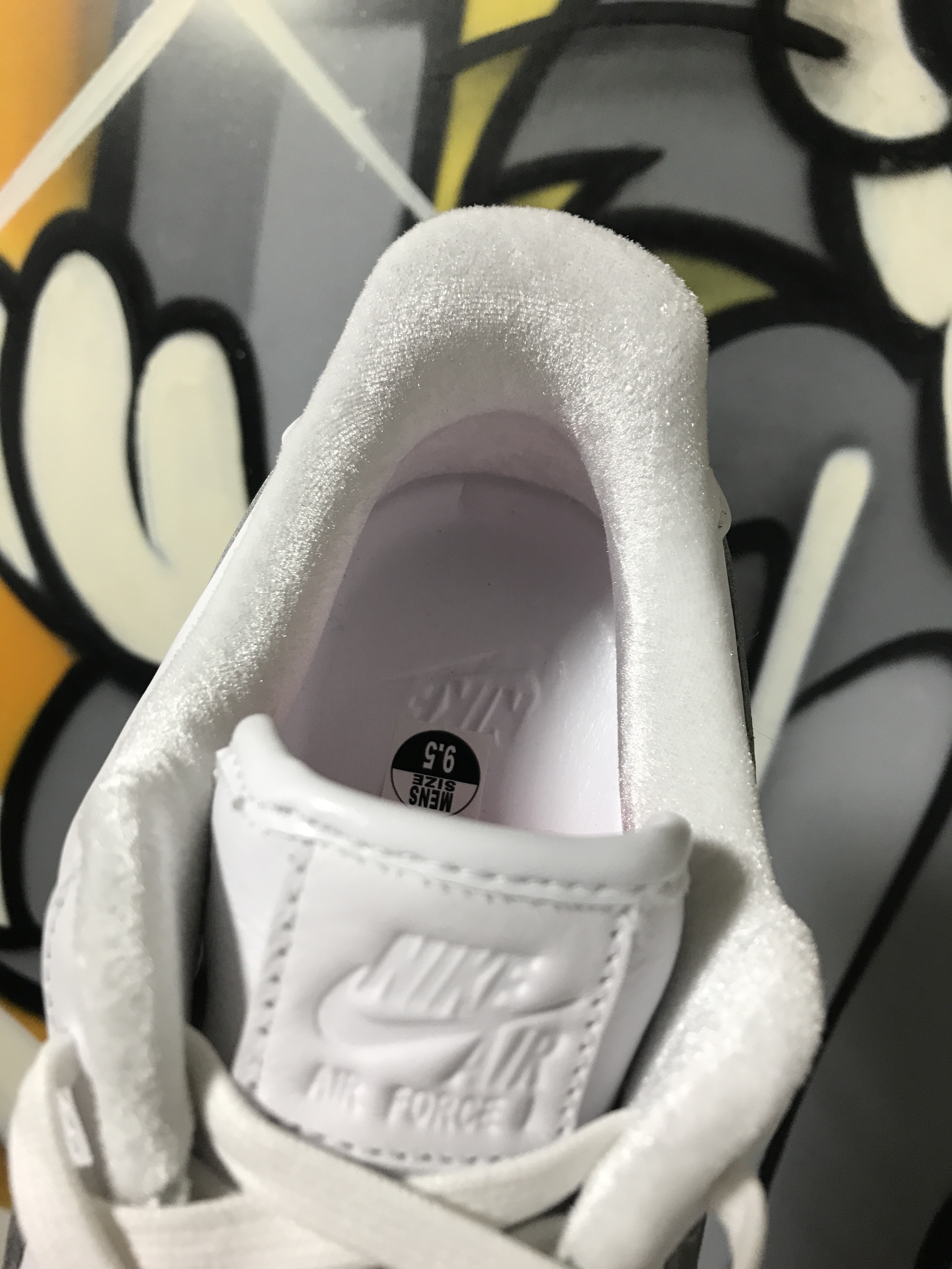 Nike Air Force 1 '07 PRM Metallic Silver 착용 스타일 - 3