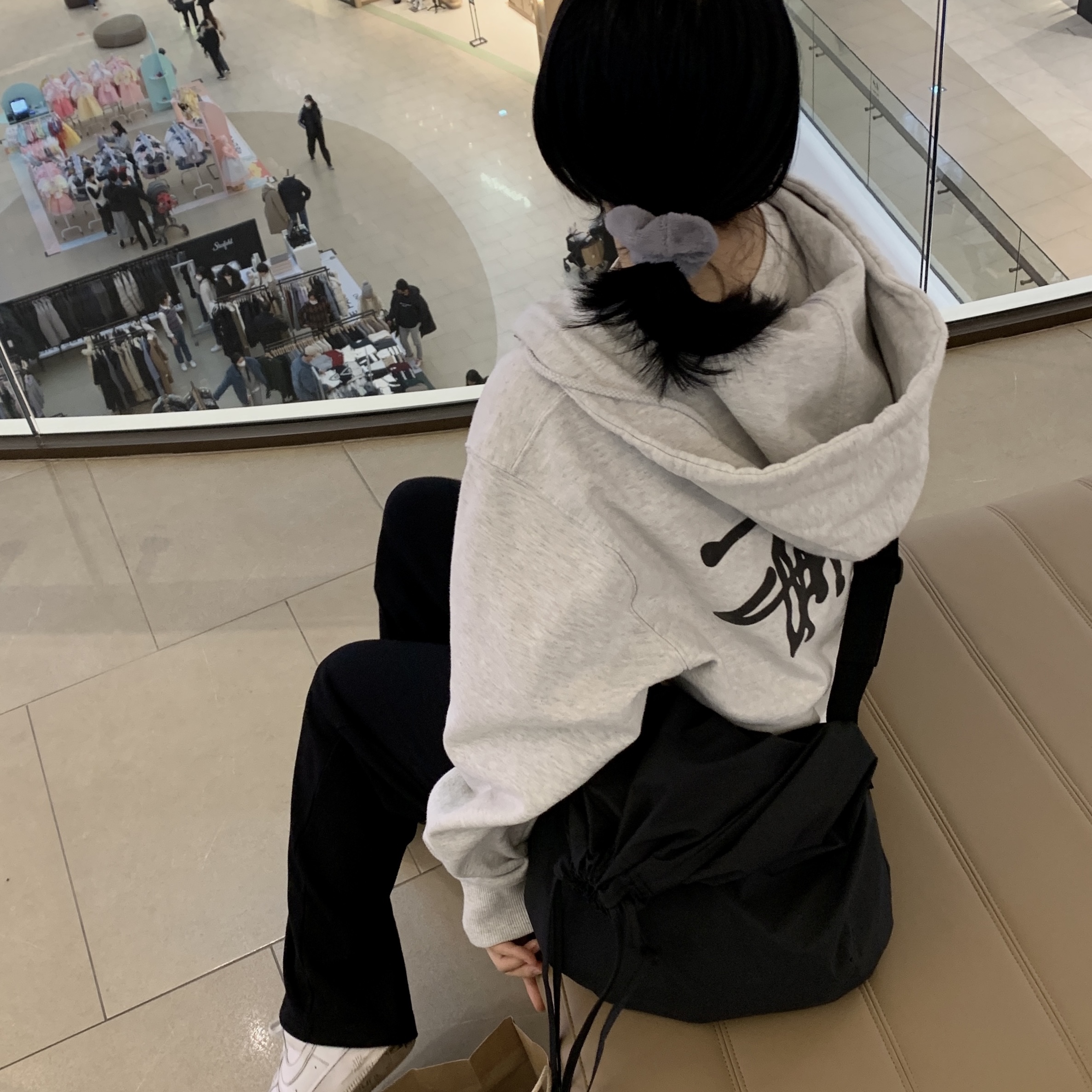 Stussy Basic Stussy Hoodie Ash Heather 2022 착용 스타일 - 2