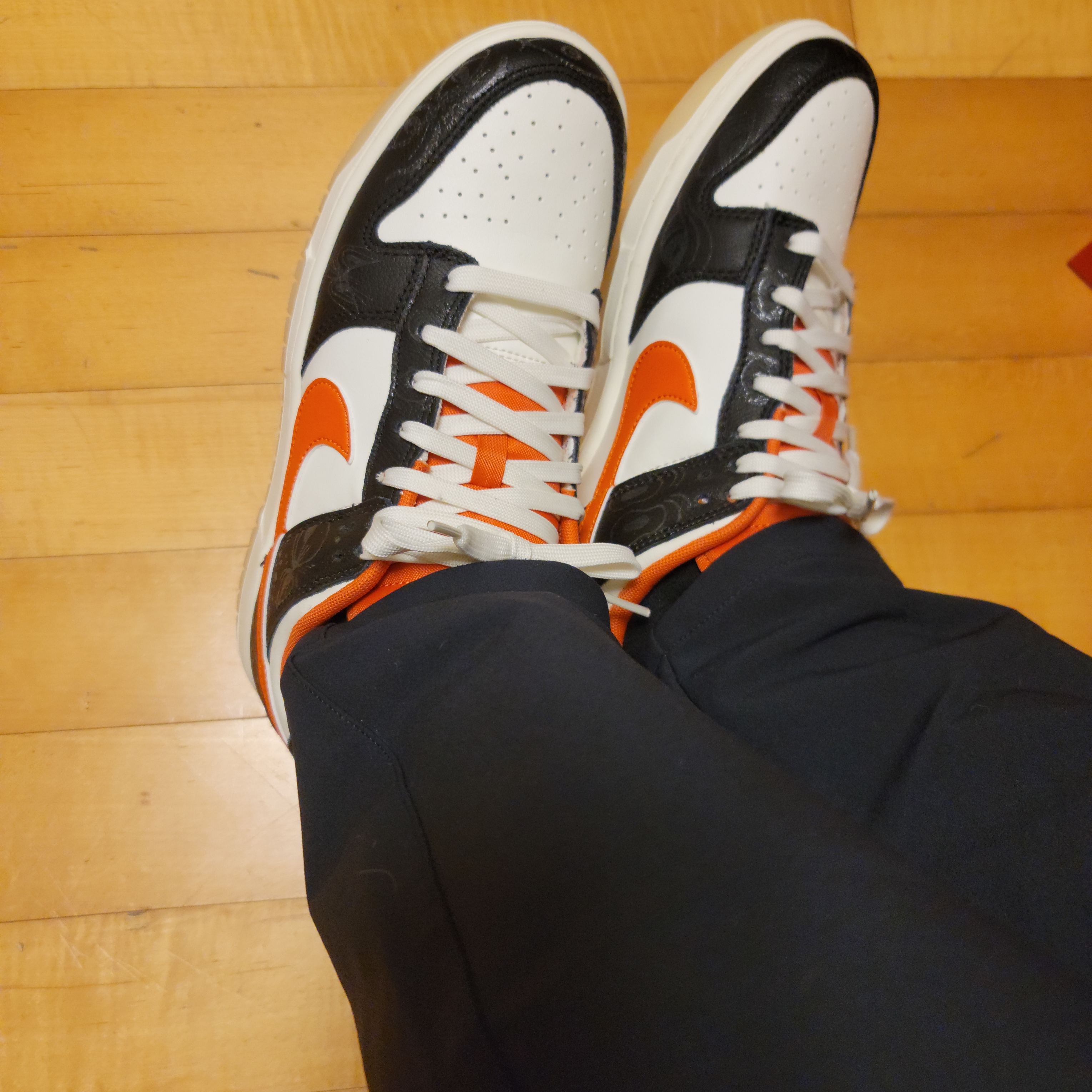 Nike Dunk Low Retro PRM Halloween 착용 스타일 - 1
