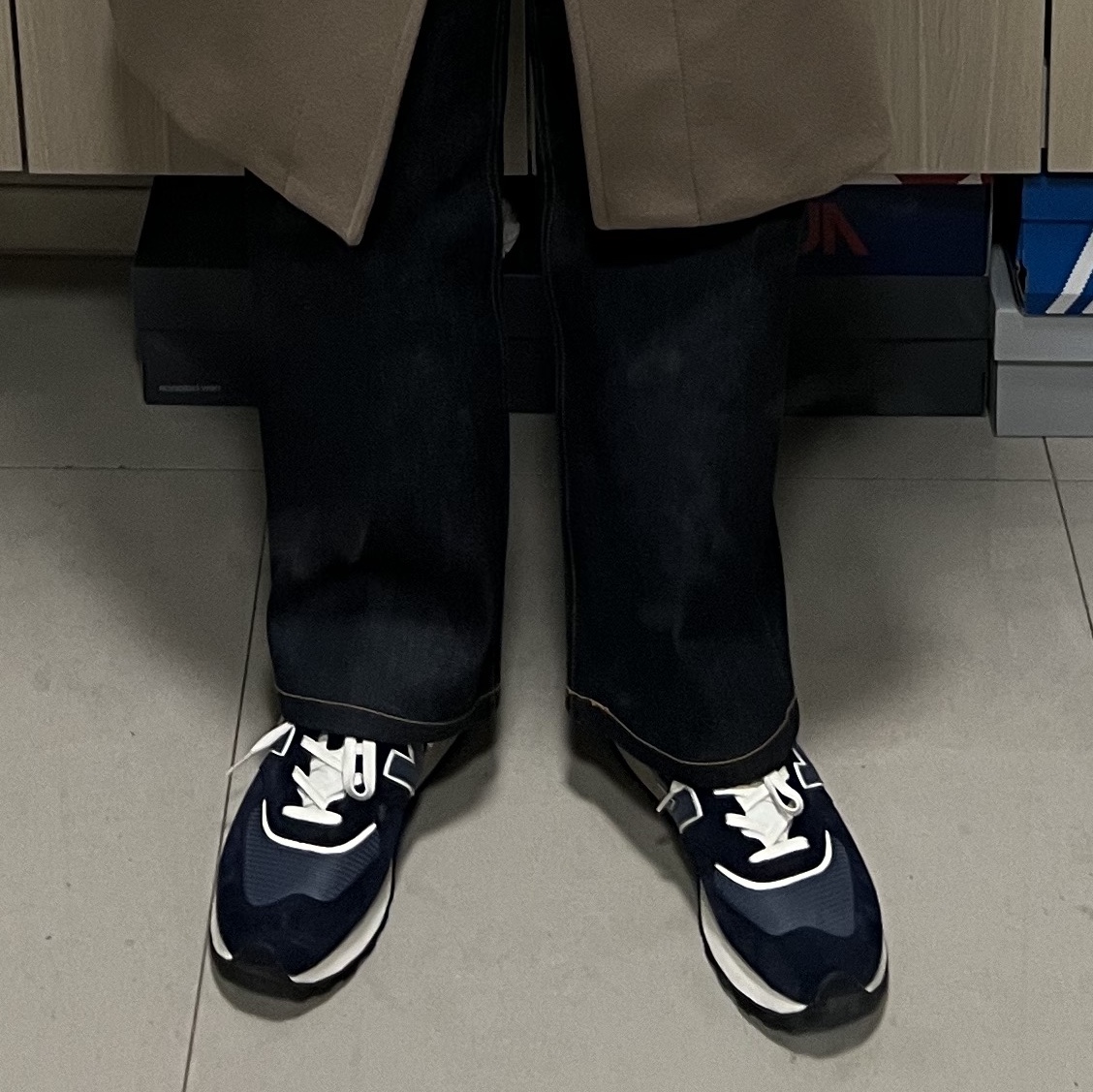 New Balance 574 Legacy Navy 착용 스타일