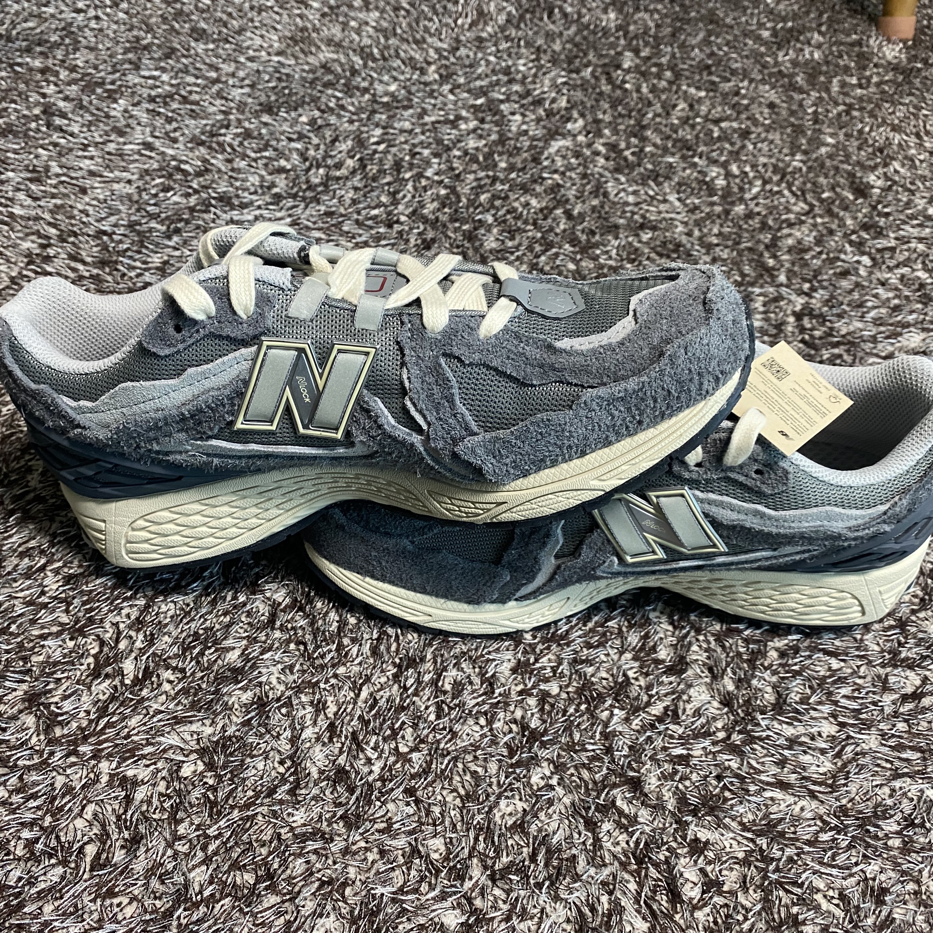 New Balance 1906D Protection Pack Castlerock 착용 스타일 - 3