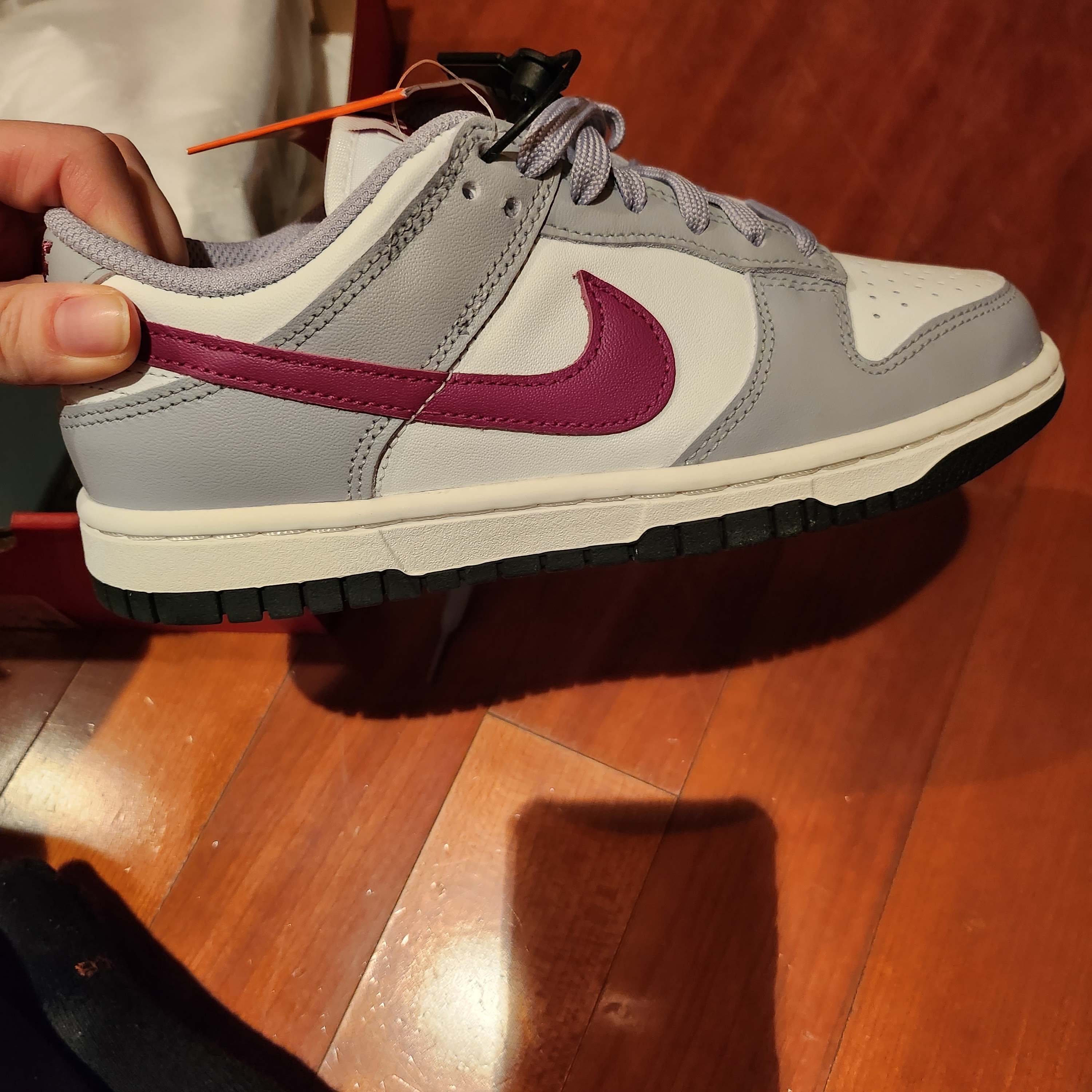 (W) Nike Dunk Low Wolf Grey Rosewood 착용 스타일