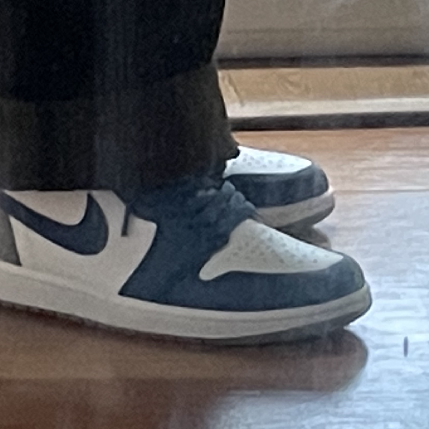 Jordan 1 Retro High OG True Blue 착용 스타일 - 2