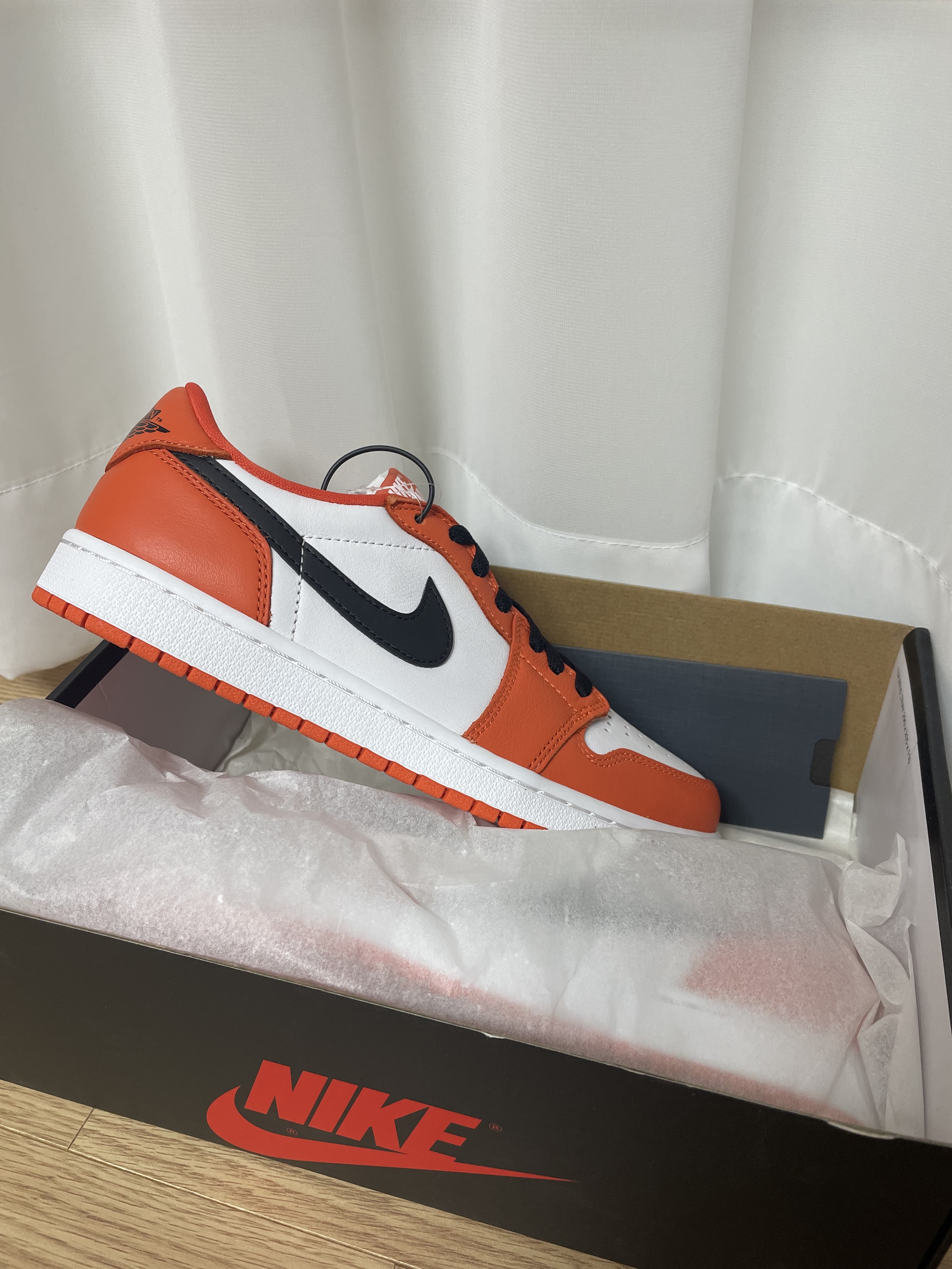 Jordan 1 Low OG Starfish 착용 스타일