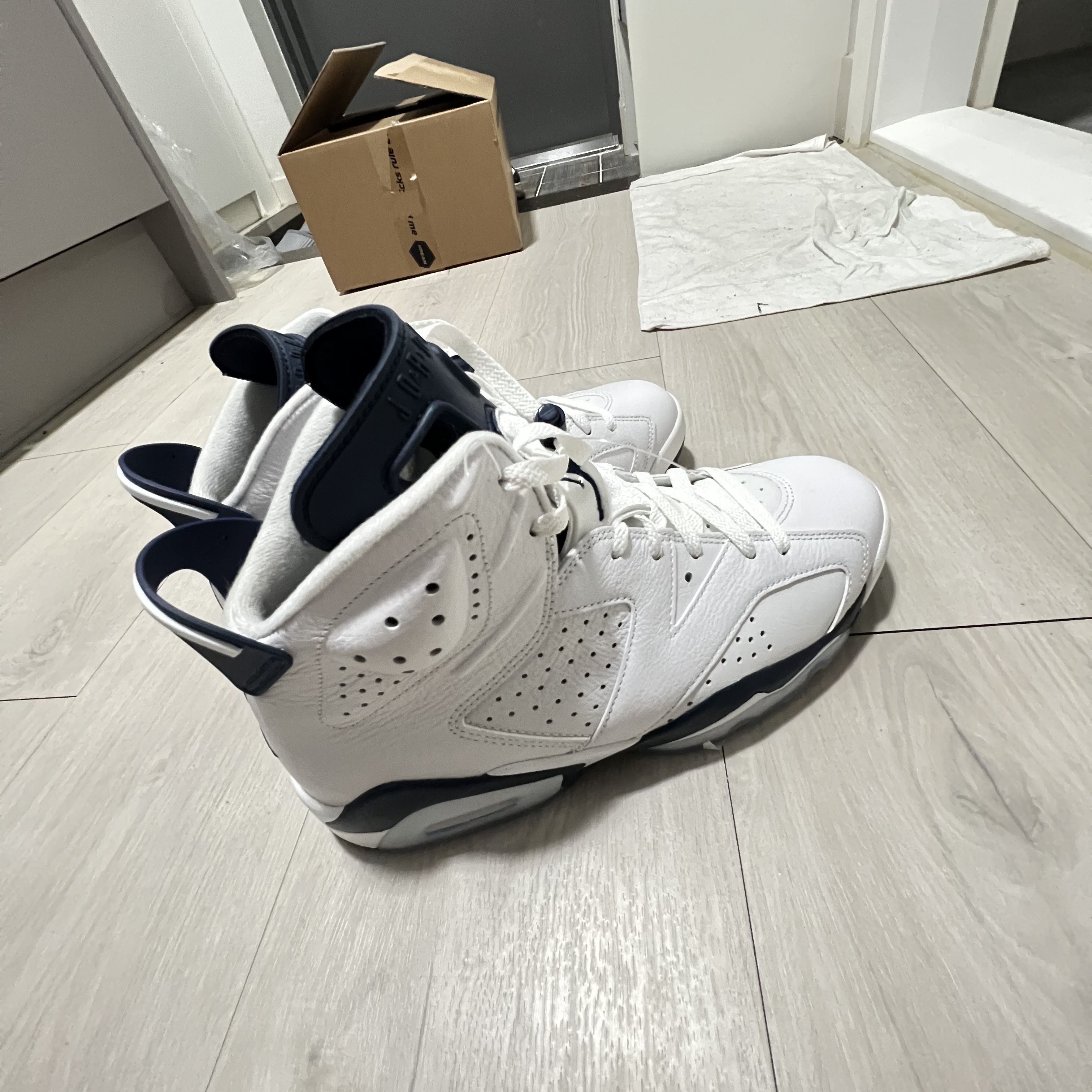 Jordan 6 Retro Midnight Navy 착용 스타일 - 4