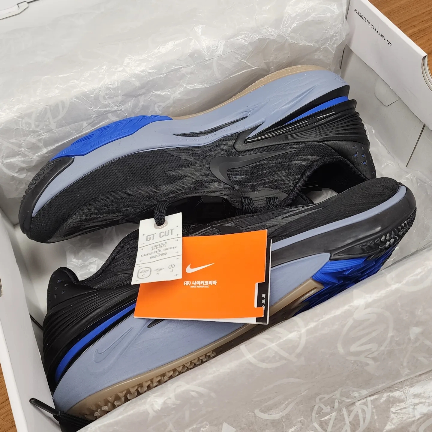 Nike Air Zoom GT Cut 2 Black Racer Blue 착용 스타일 - 1