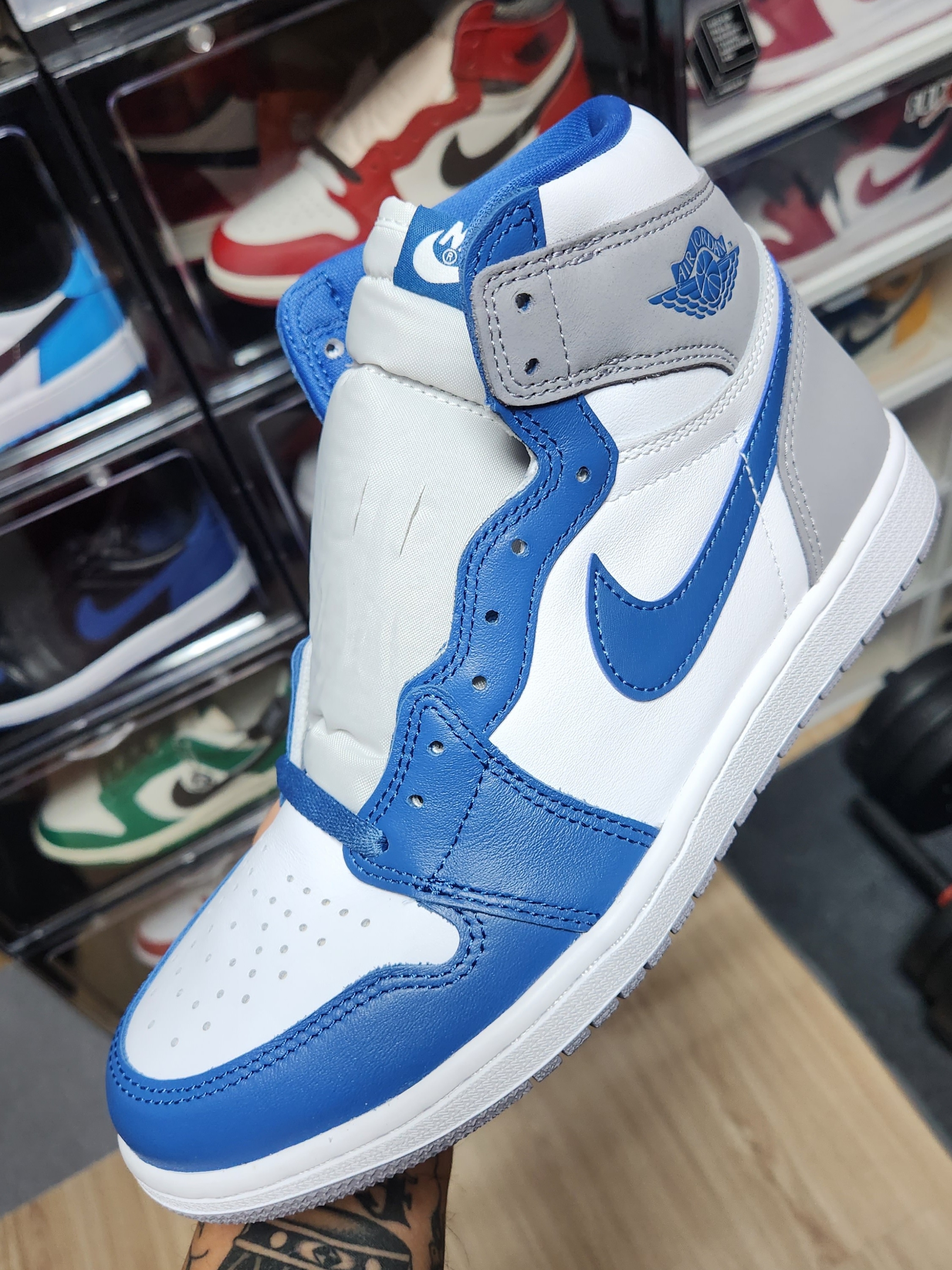 Jordan 1 Retro High OG True Blue 착용 스타일 - 1