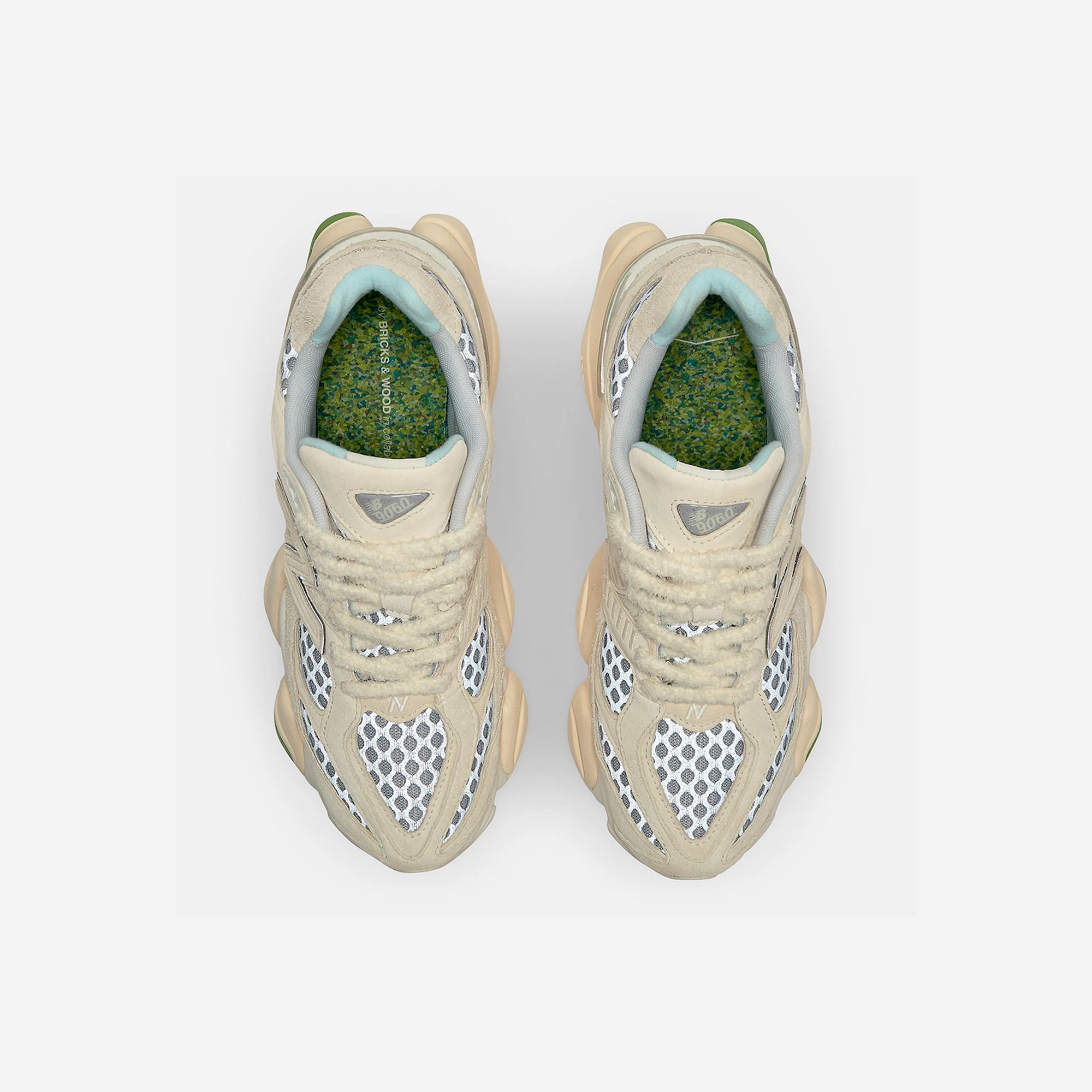 New Balance x Bricks & Wood 9060 Angora Rain Cloud 착용 스타일 - 4