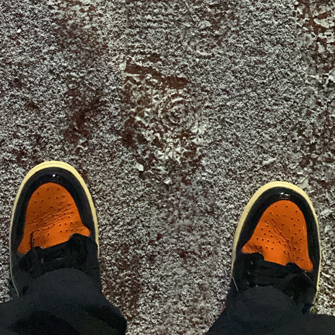 Jordan 1 Retro High Shattered Backboard 3.0, Jordan 1 Retro High OG Gym Red 착용 스타일 - 2