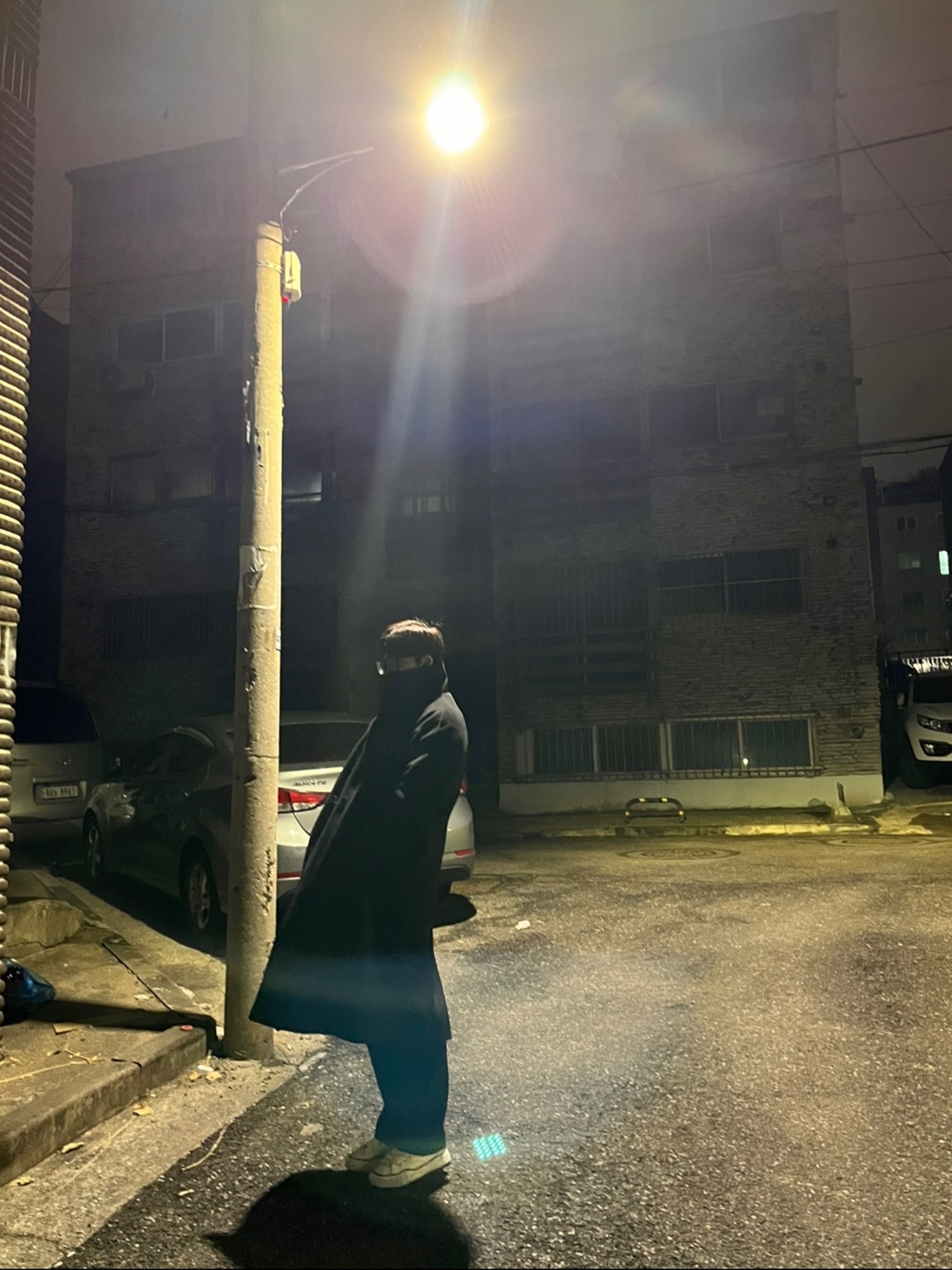 Maison Mihara Yasuhiro Peterson OG Sole Canvas Low Sneakers White, Undermycar Legion.02 Balmacaan Oversized Wool Coat Black 착용 스타일 - 1