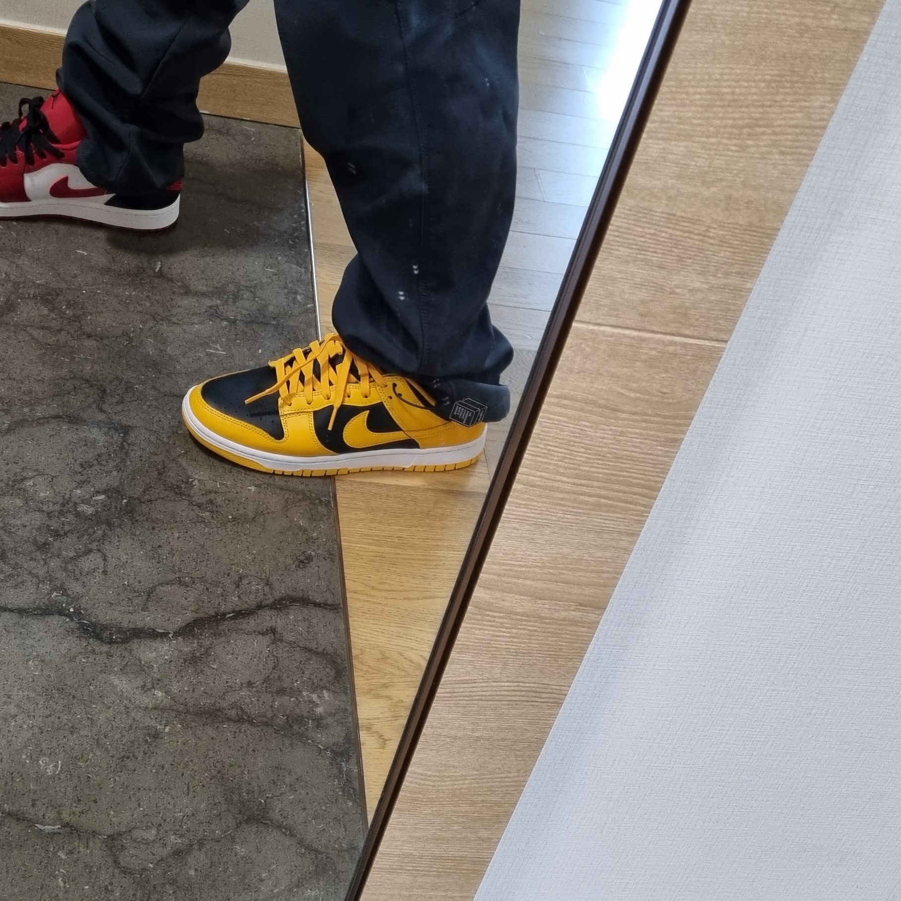 Nike Dunk Low Retro Championship Goldenrod 착용 스타일 - 1