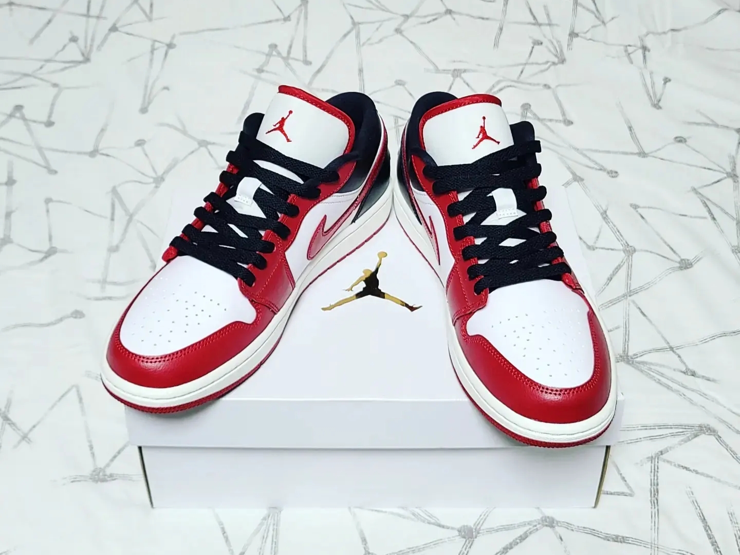(W) Jordan 1 Low White Gym Red 착용 스타일 - 3