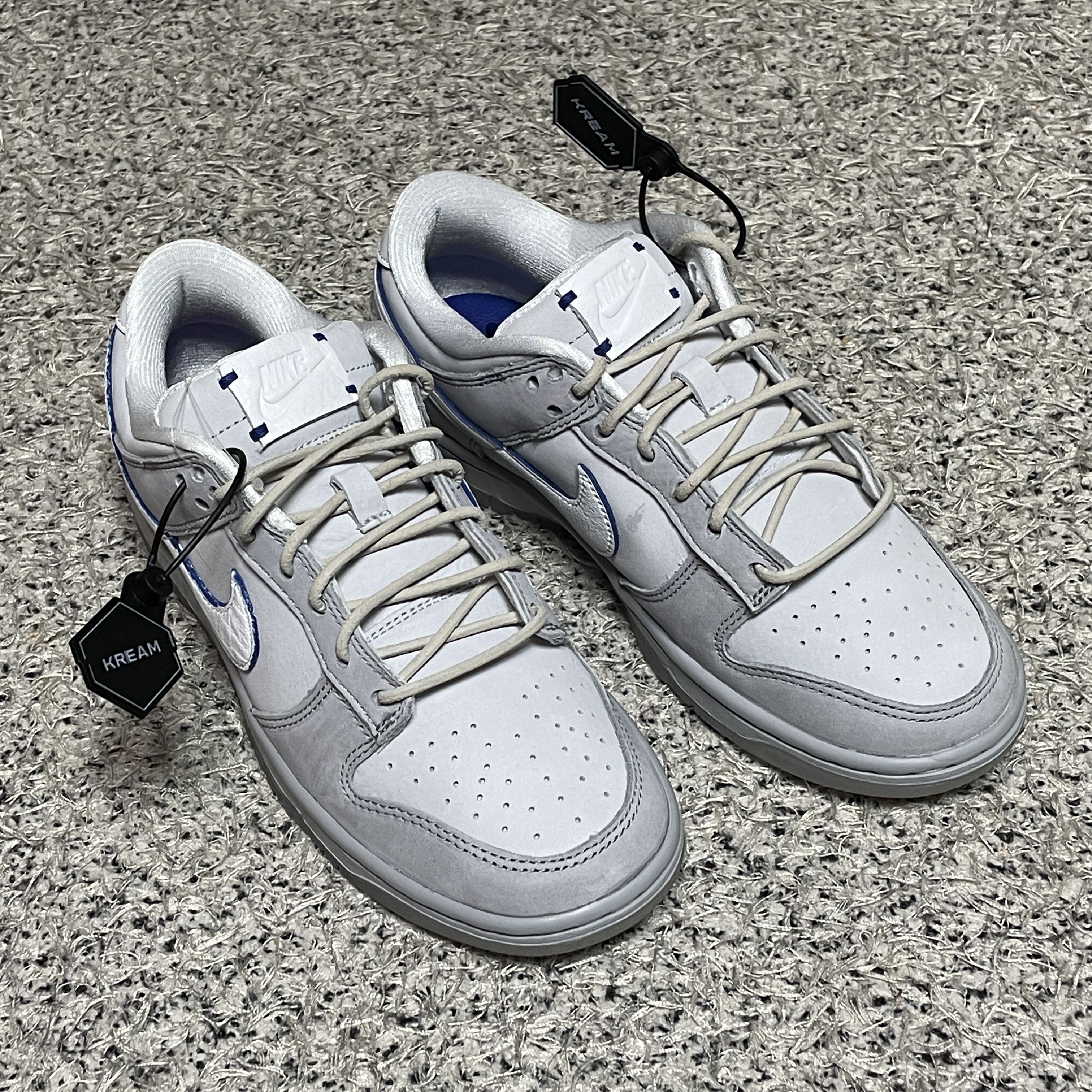 Nike Dunk Low Wolf Grey and Pure Platinum 착용 스타일 - 2
