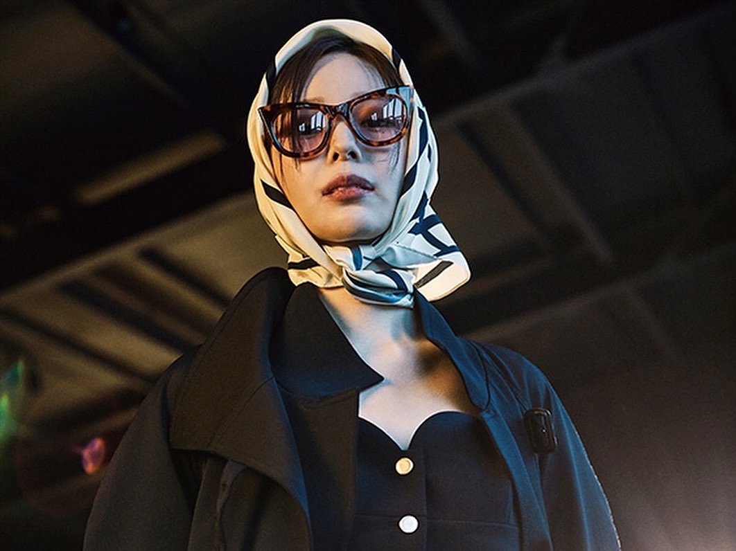 Native Sons x Sacai Krasner Orange Tortoise 착용 스타일 - 1