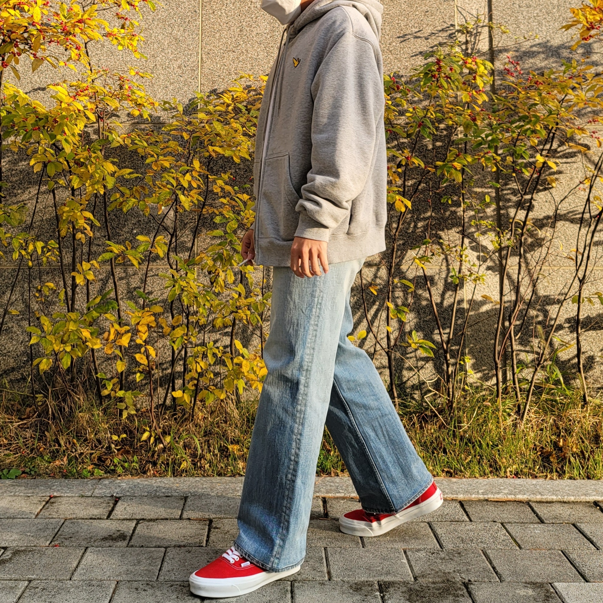 Vans Vault OG Authentic LX Red 착용 스타일