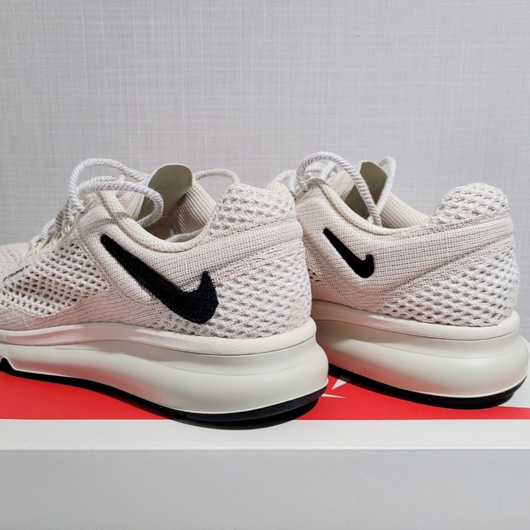 Nike x Stussy Air Max 2013 Fossil 착용 스타일 - 3