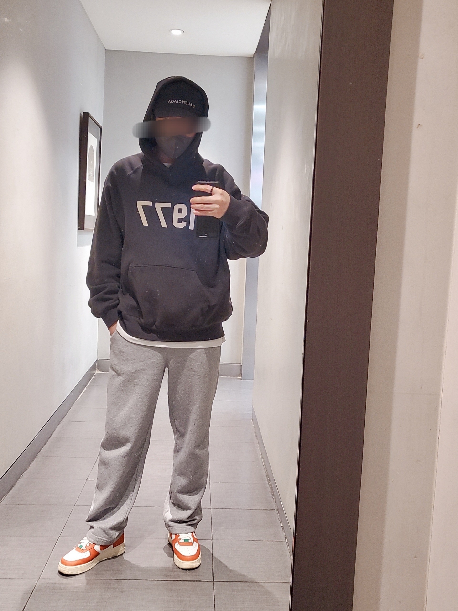 Essentials 1977 Hoodie Iron - 22SS, Nike Air Force 1 '07 LV8 Pojangmacha 착용 스타일