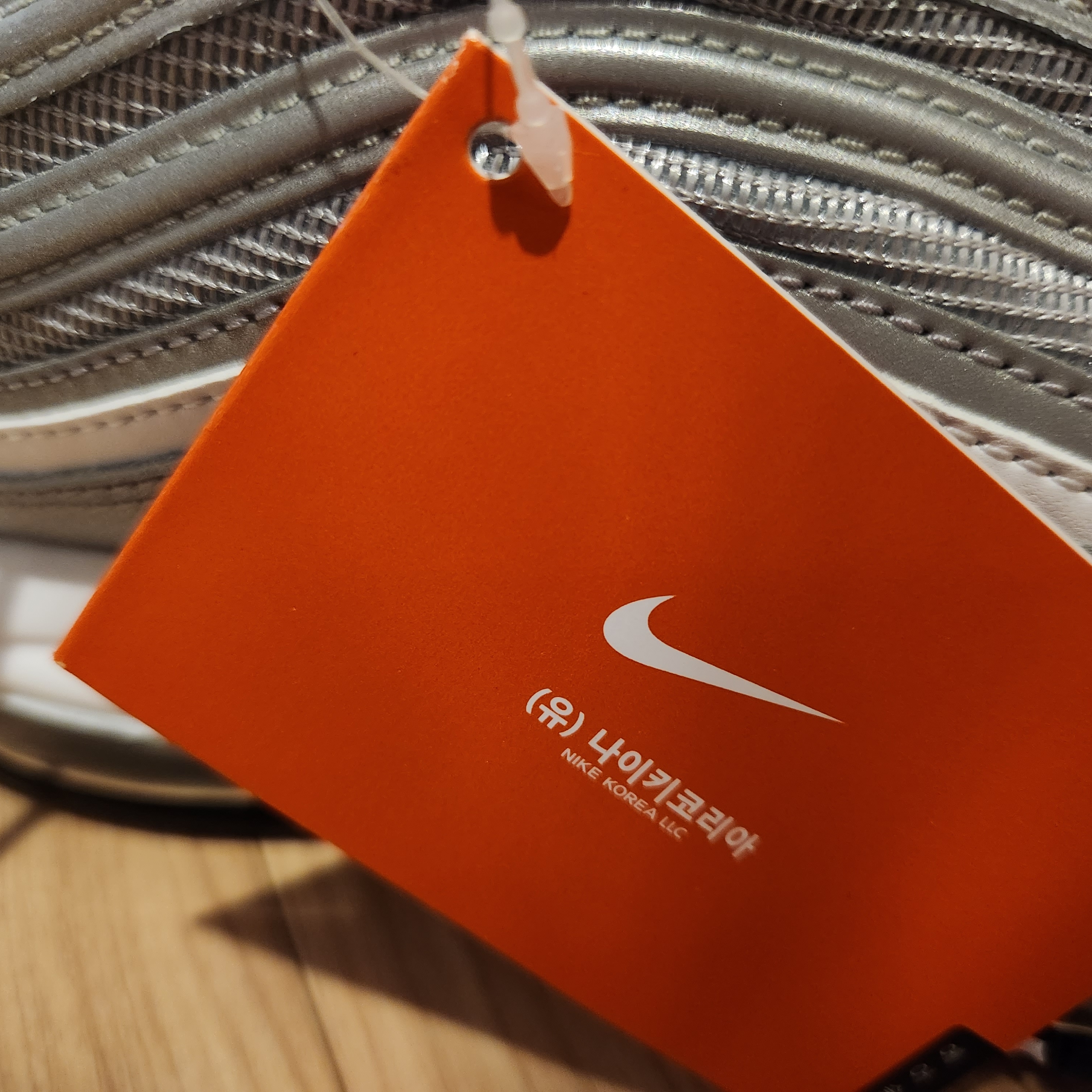 Nike Air Max 97 OG Silver Bullet 2022 착용 스타일 - 3