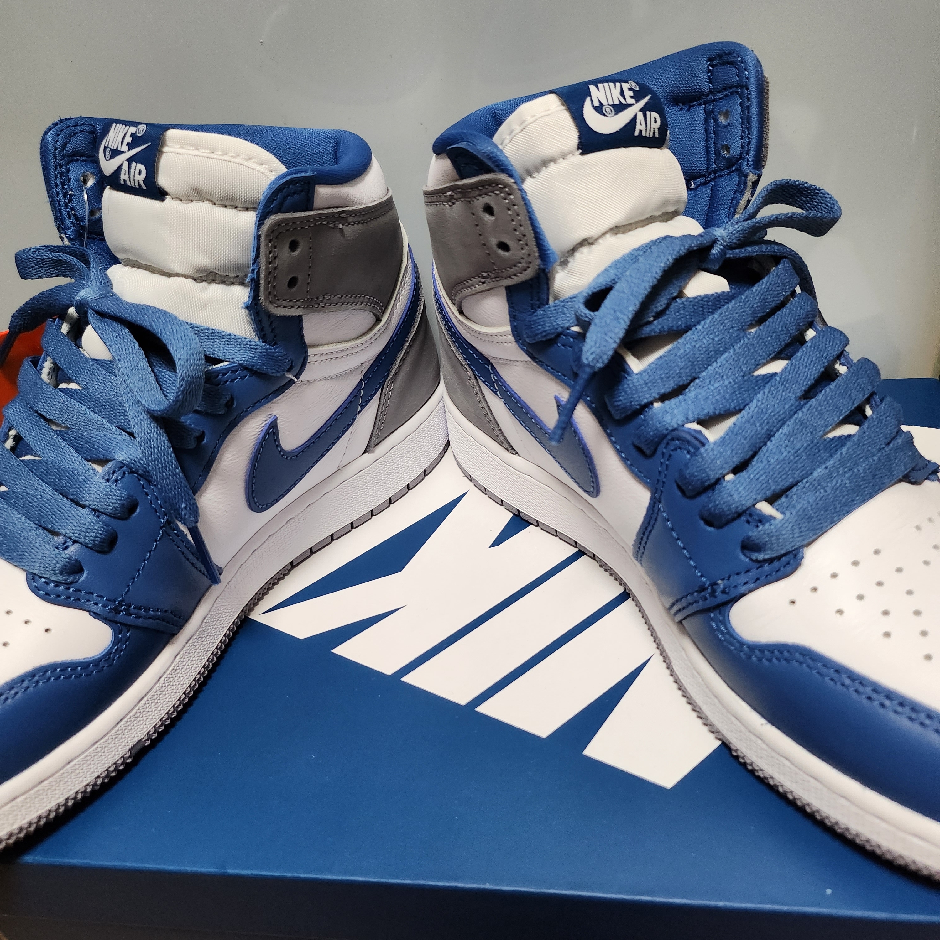 (GS) Jordan 1 Retro High OG True Blue 착용 스타일