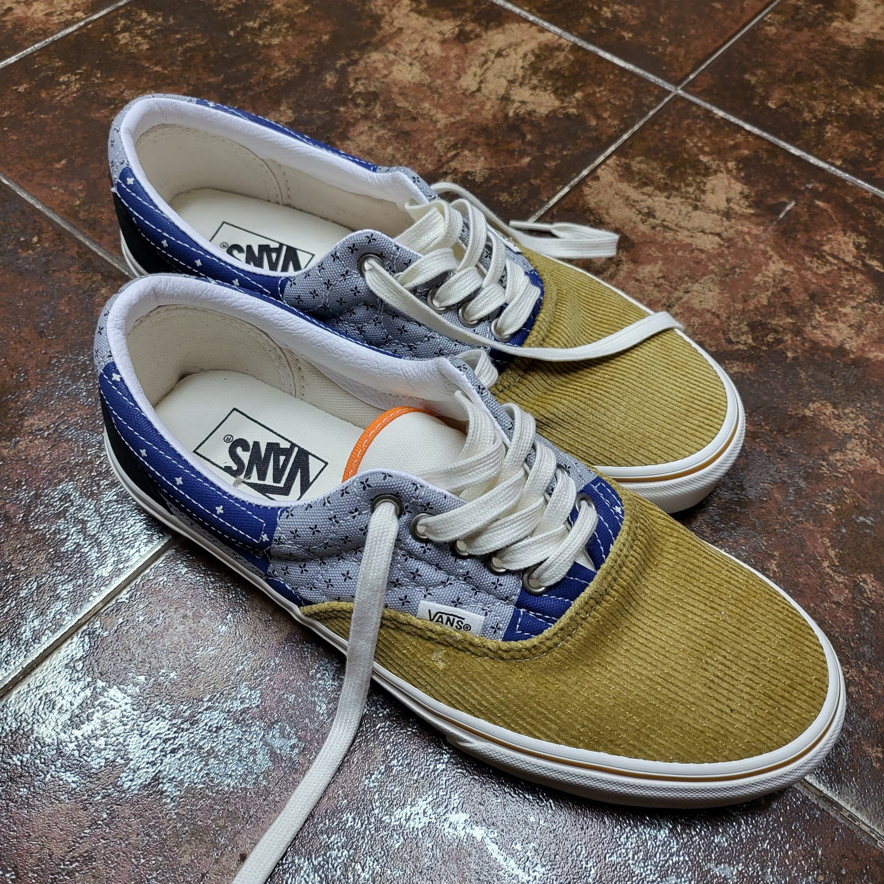 Vans Era Quilted Bandana Multicolor 착용 스타일 - 1