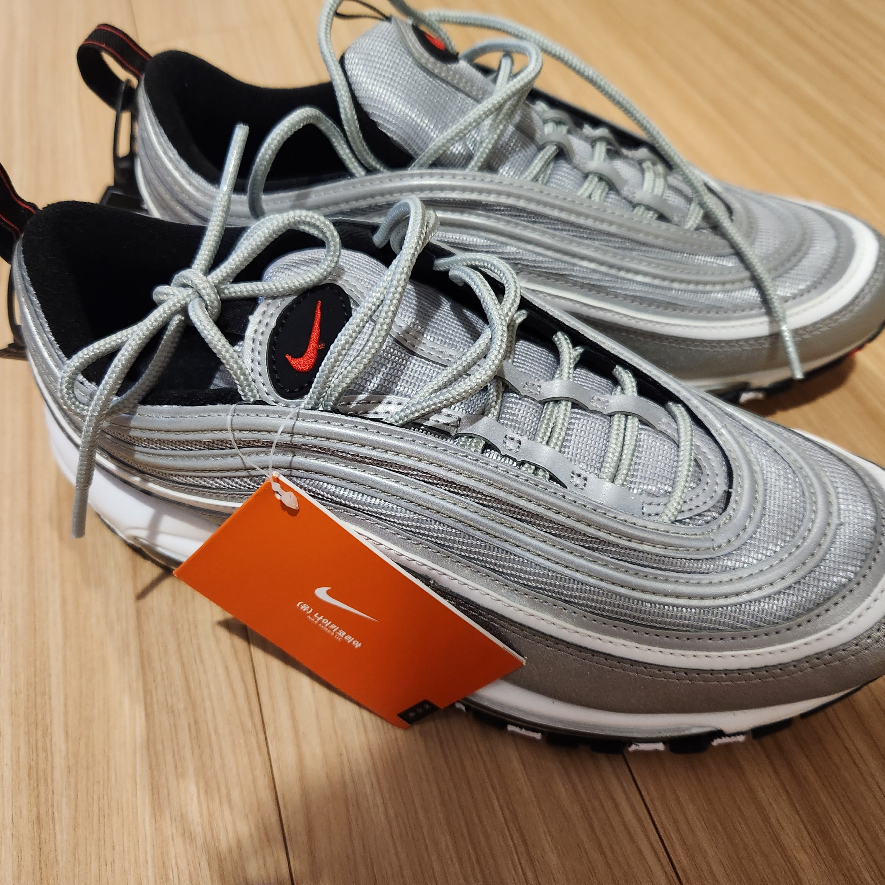 Nike Air Max 97 OG Silver Bullet 2022 착용 스타일 - 1