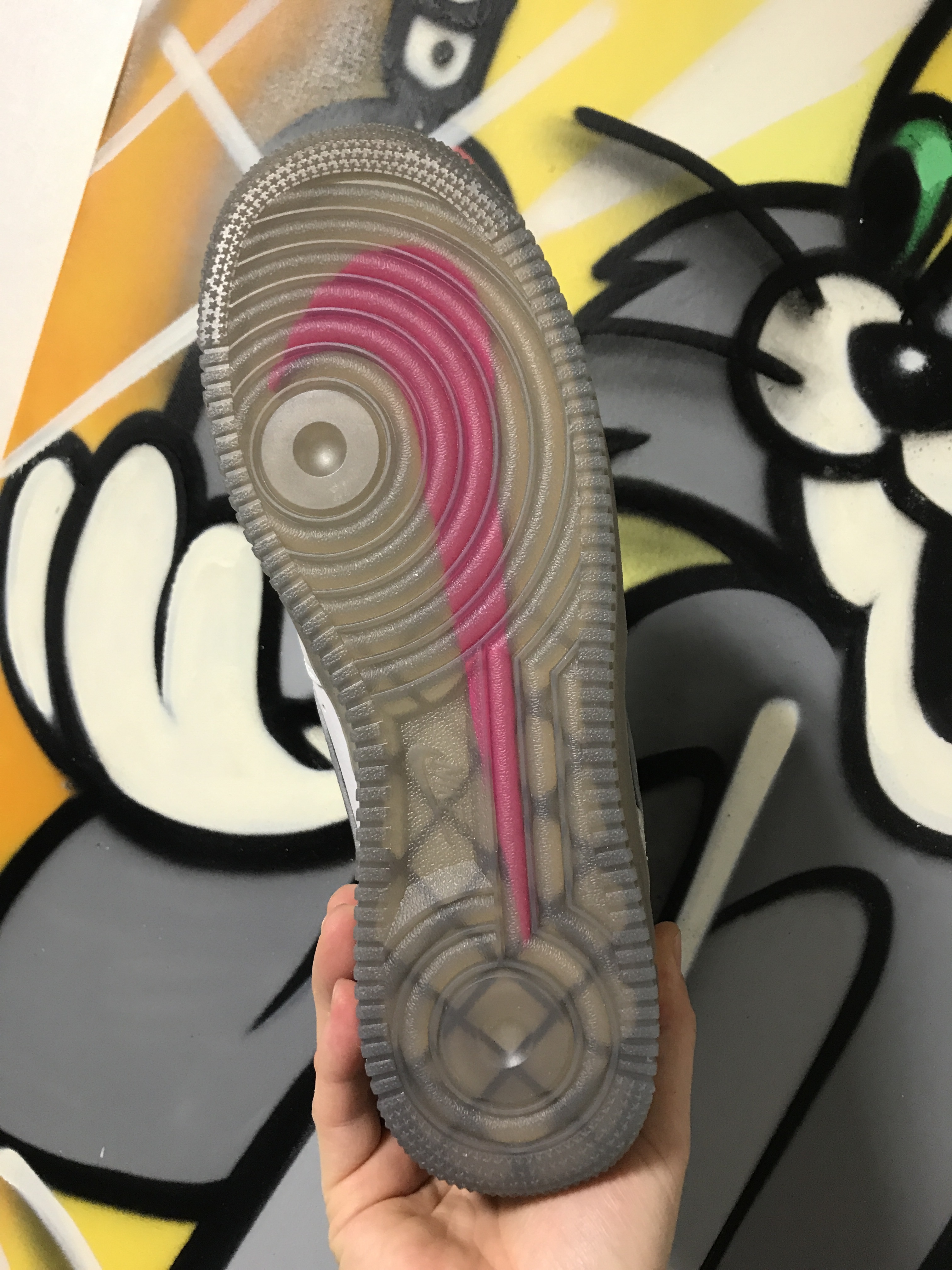 Nike Air Force 1 '07 PRM Metallic Silver 착용 스타일 - 5
