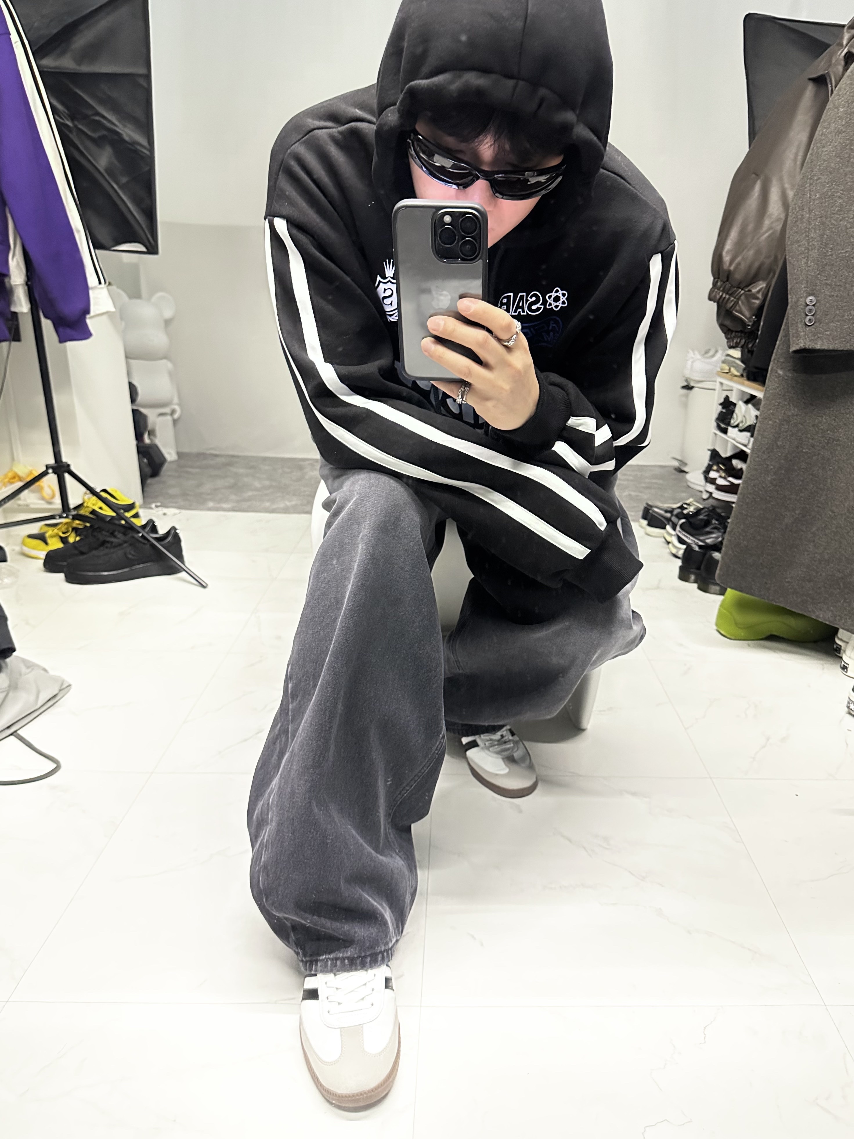 Adidas Samba Vegan White Black 착용 스타일 - 4
