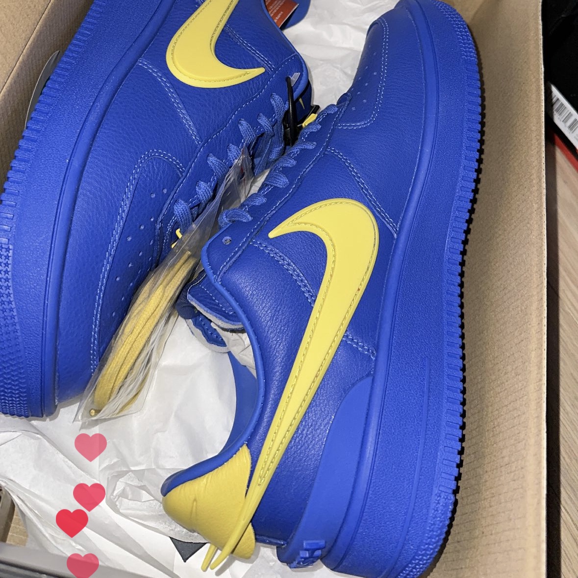Nike x Ambush Air Force 1 Low SP Game Royal and Vivid Sulfur 착용 스타일