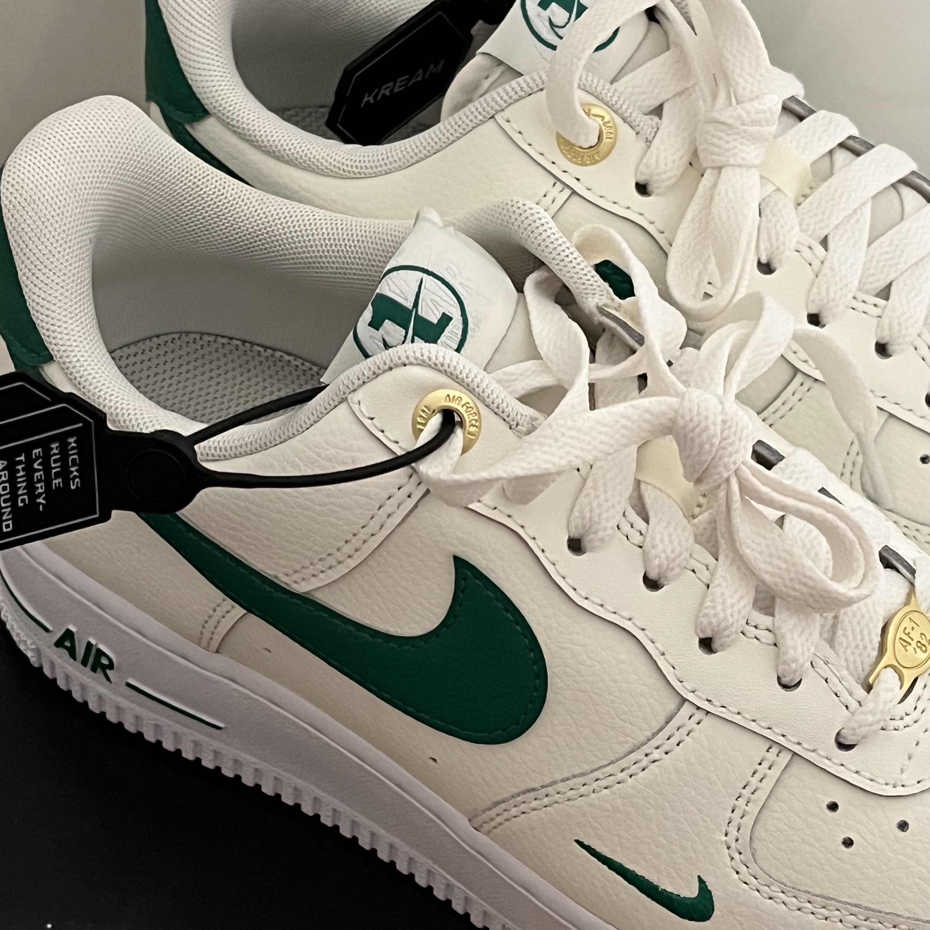 Nike Air Force 1 '07 LV8 40th Anniversary Join Forces Sail Malachite 착용 스타일