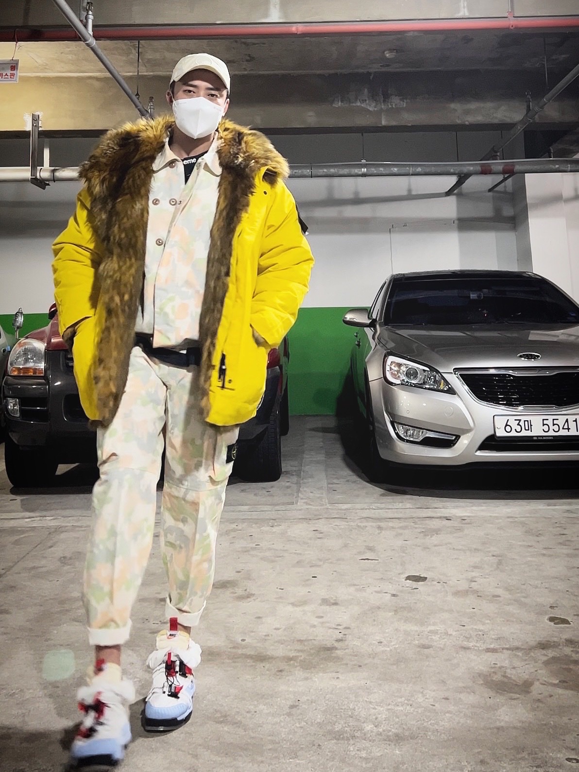 Supreme x Stone Island Reactive Ice Camo Ripstop Camp Cap Tan - 22SS, Supreme x Stone Island Reactive Ice Camo Ripstop Jacket Tan - 22SS ์ฐฉ์ฉ ์คํ์ผ - 2