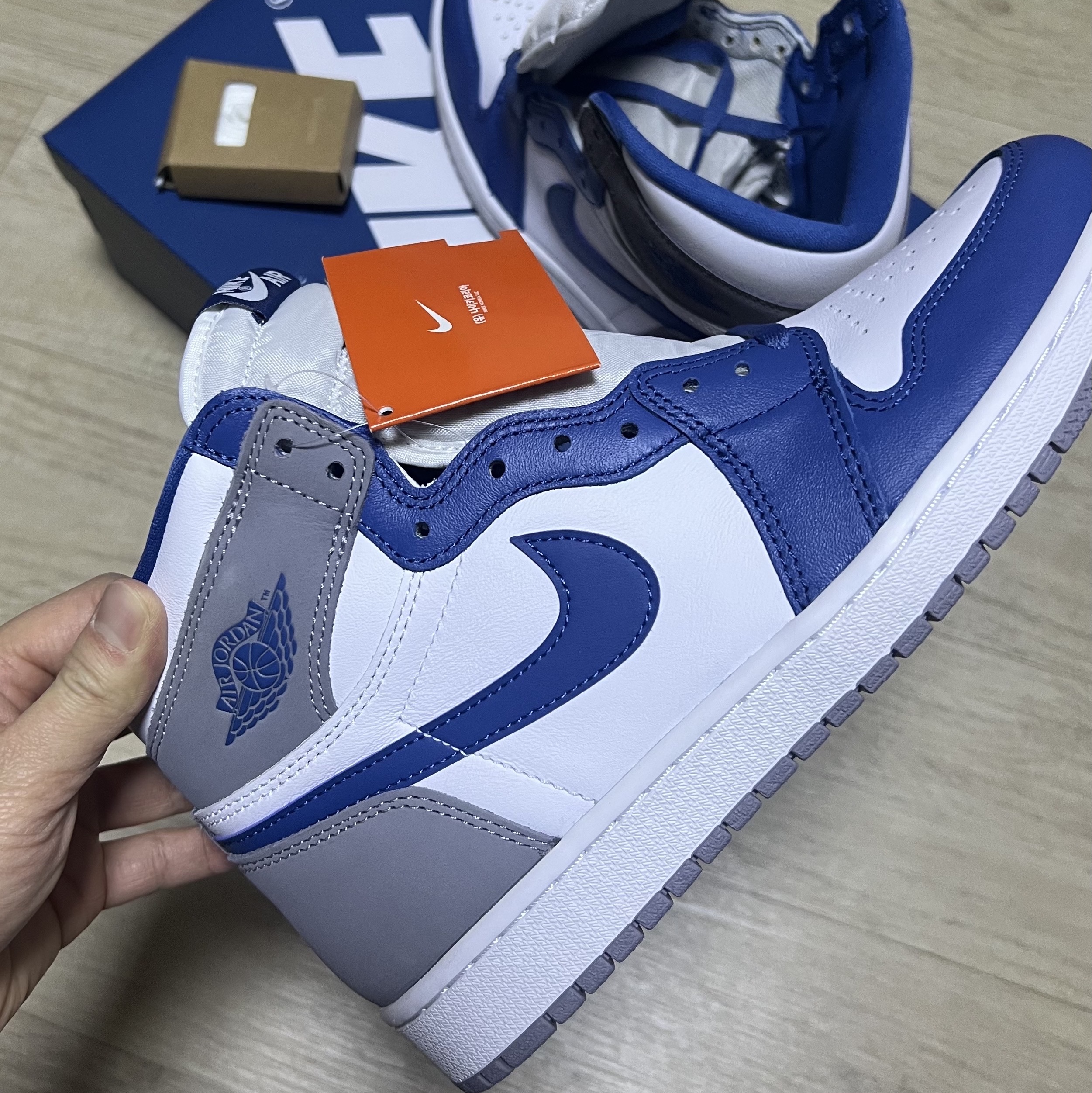 Jordan 1 Retro High OG True Blue 착용 스타일