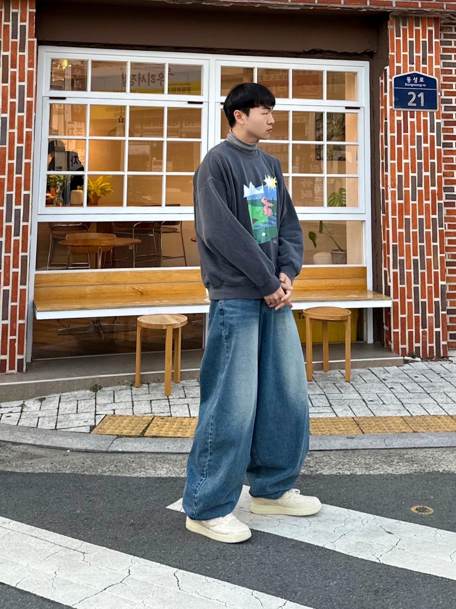 Nike x Stussy Air Force 1 '07 Mid SP Fossil 착용 스타일 - 1