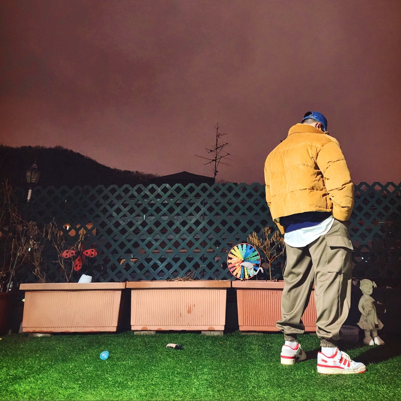 Adidas Forum 84 Low Team Power Red 착용 스타일 - 3