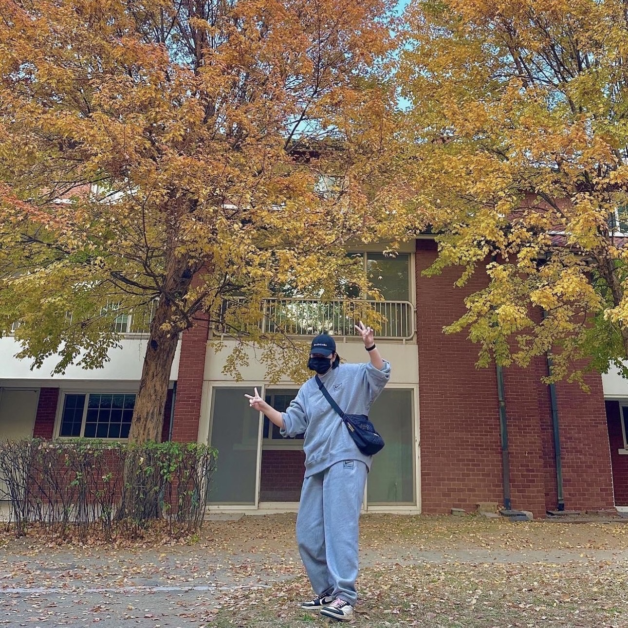 Nike x Stussy NRG BR Crew Fleece Grey, Nike x Stussy NRG RA Fleece Pants Dark Grey Heather (DJ9490-063) 착용 스타일 - 2