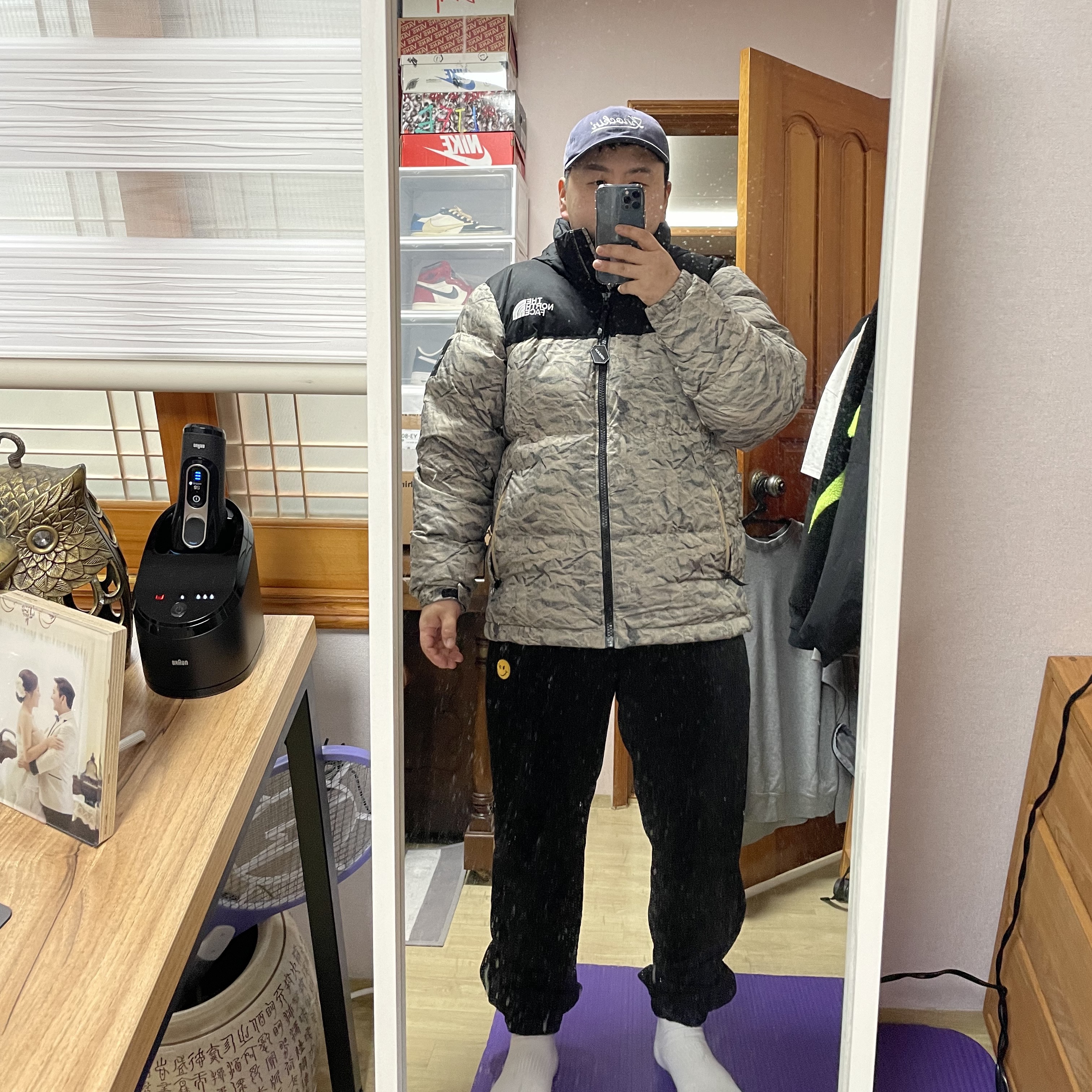 The North Face White Label Novelty Nuptse Down Jacket Beige 착용 스타일
