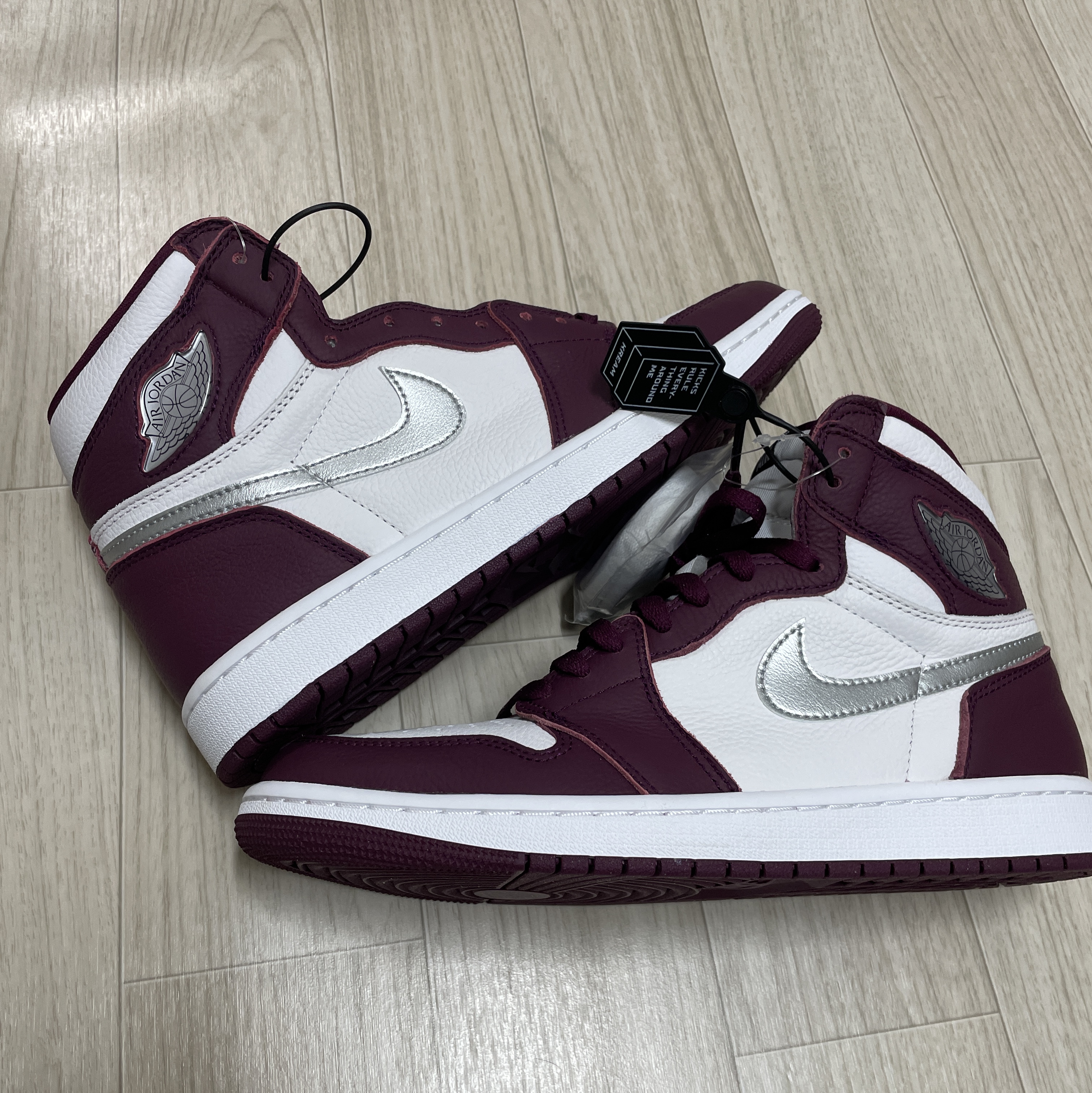 Jordan 1 Retro High OG Bordeaux 착용 스타일