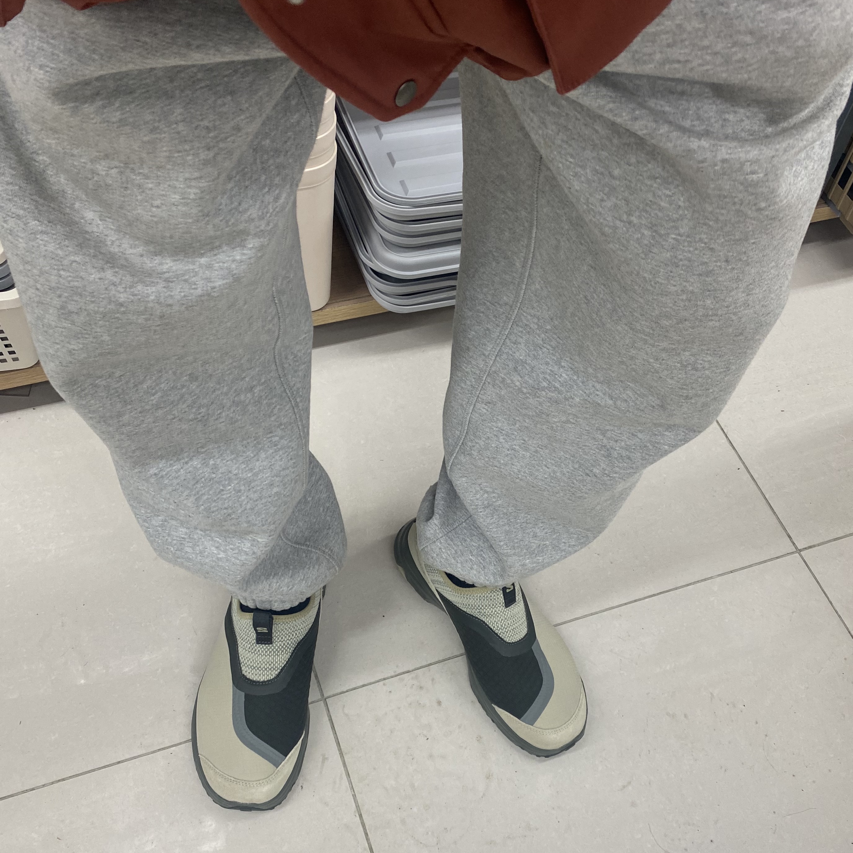 Salomon RX Snug Moss Gray 착용 스타일