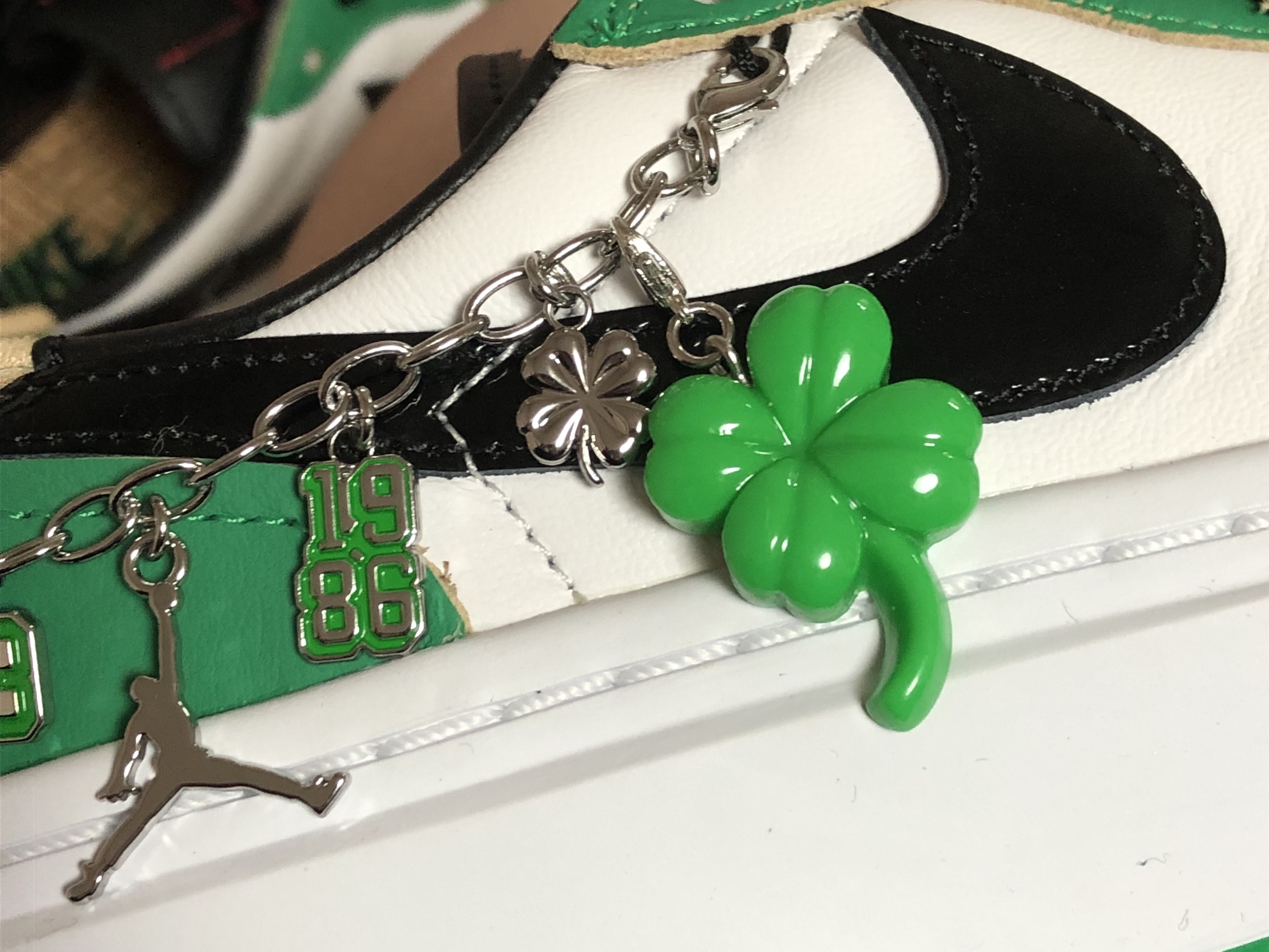 (W) Jordan 1 Elevate Low SE Lucky Green 착용 스타일 - 1