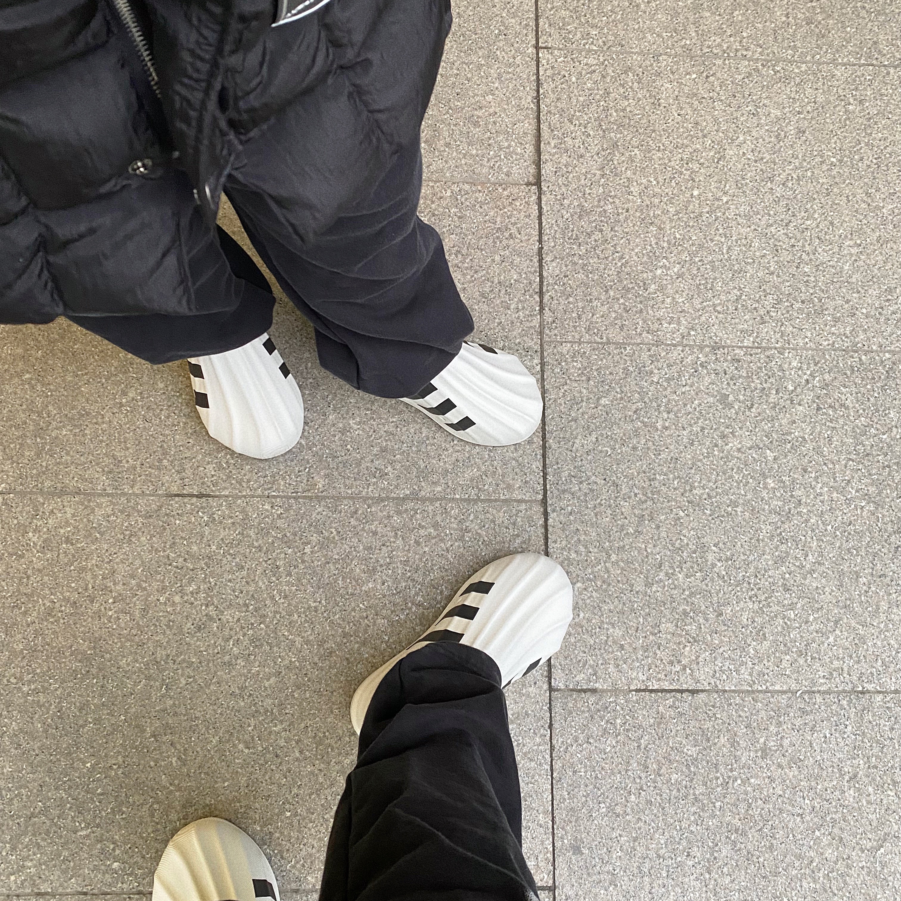 Adidas Adifom Superstar Core White 착용 스타일 - 1
