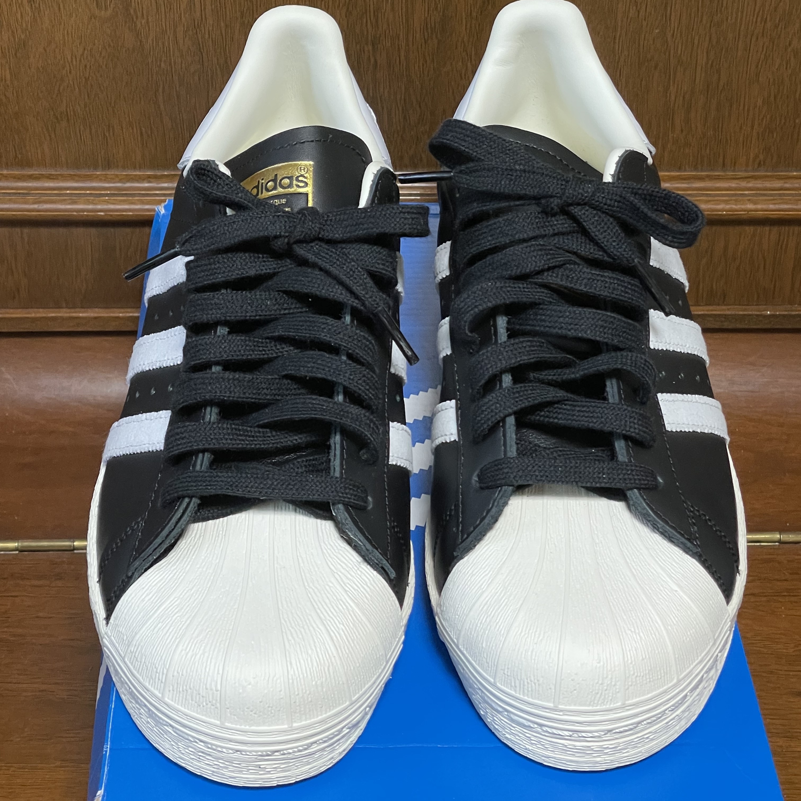 Adidas Superstar 82 FI Core Black 착용 스타일 - 3