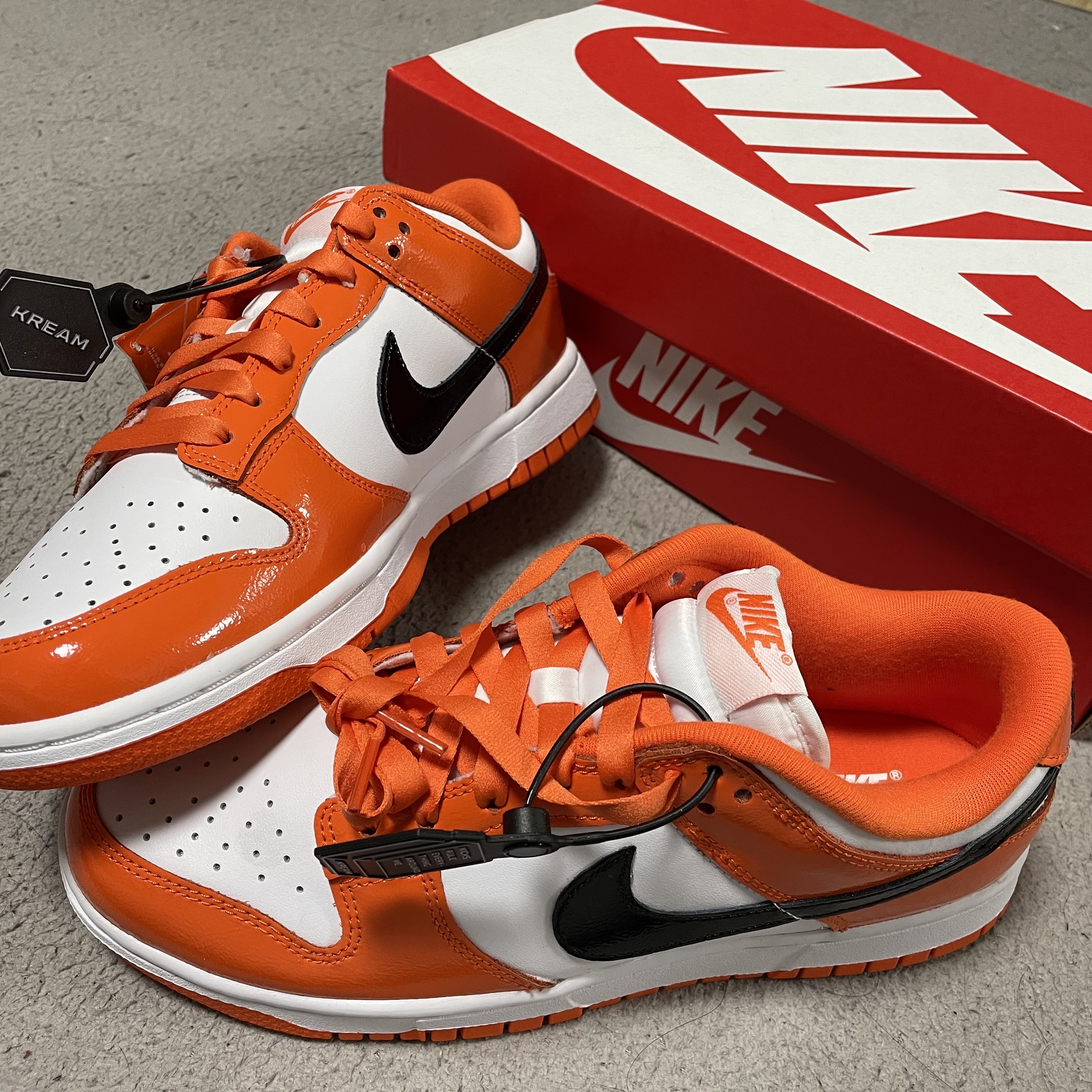 (W) Nike Dunk Low Essential Brilliant Orange 착용 스타일
