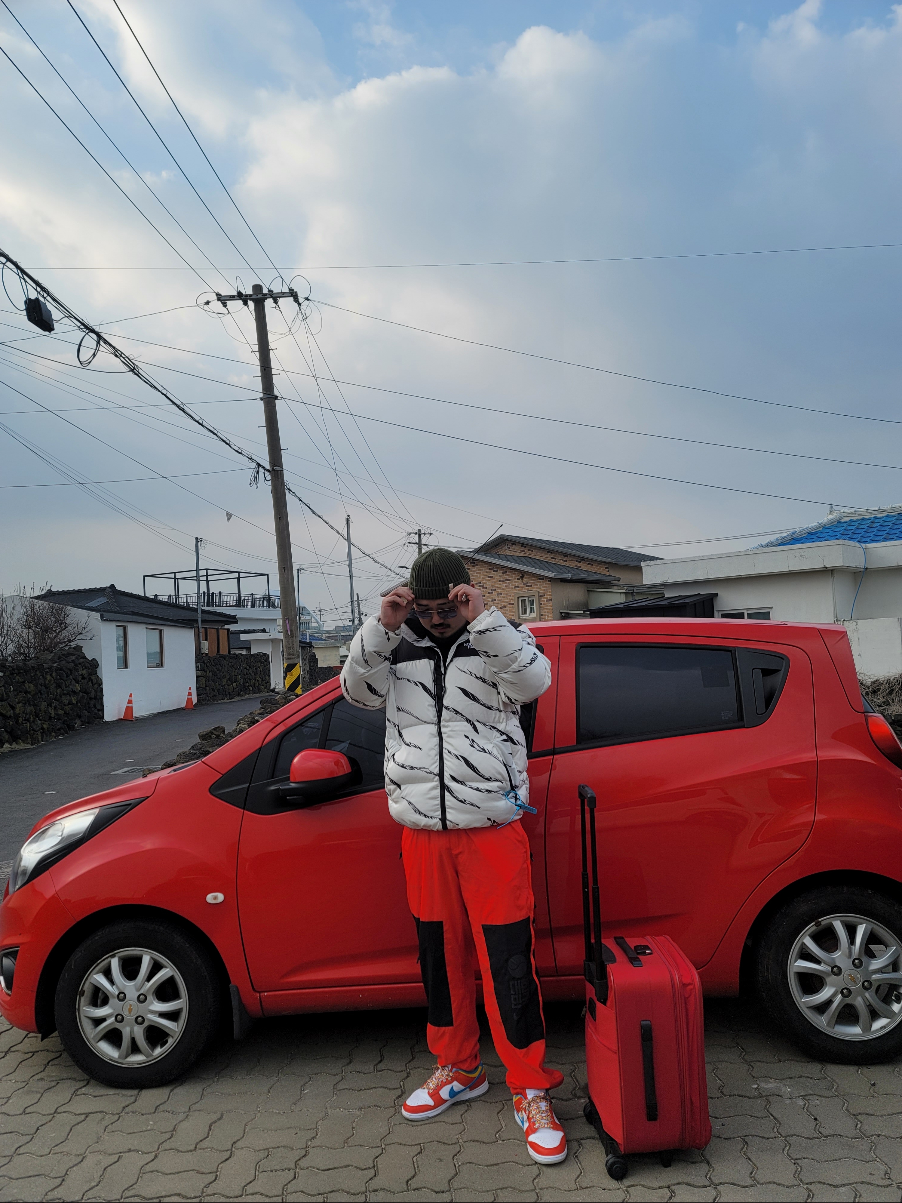 Nike x LeBron James x Fruity Pebbles Dunk Low QS Habanero Red 착용 스타일 - 1