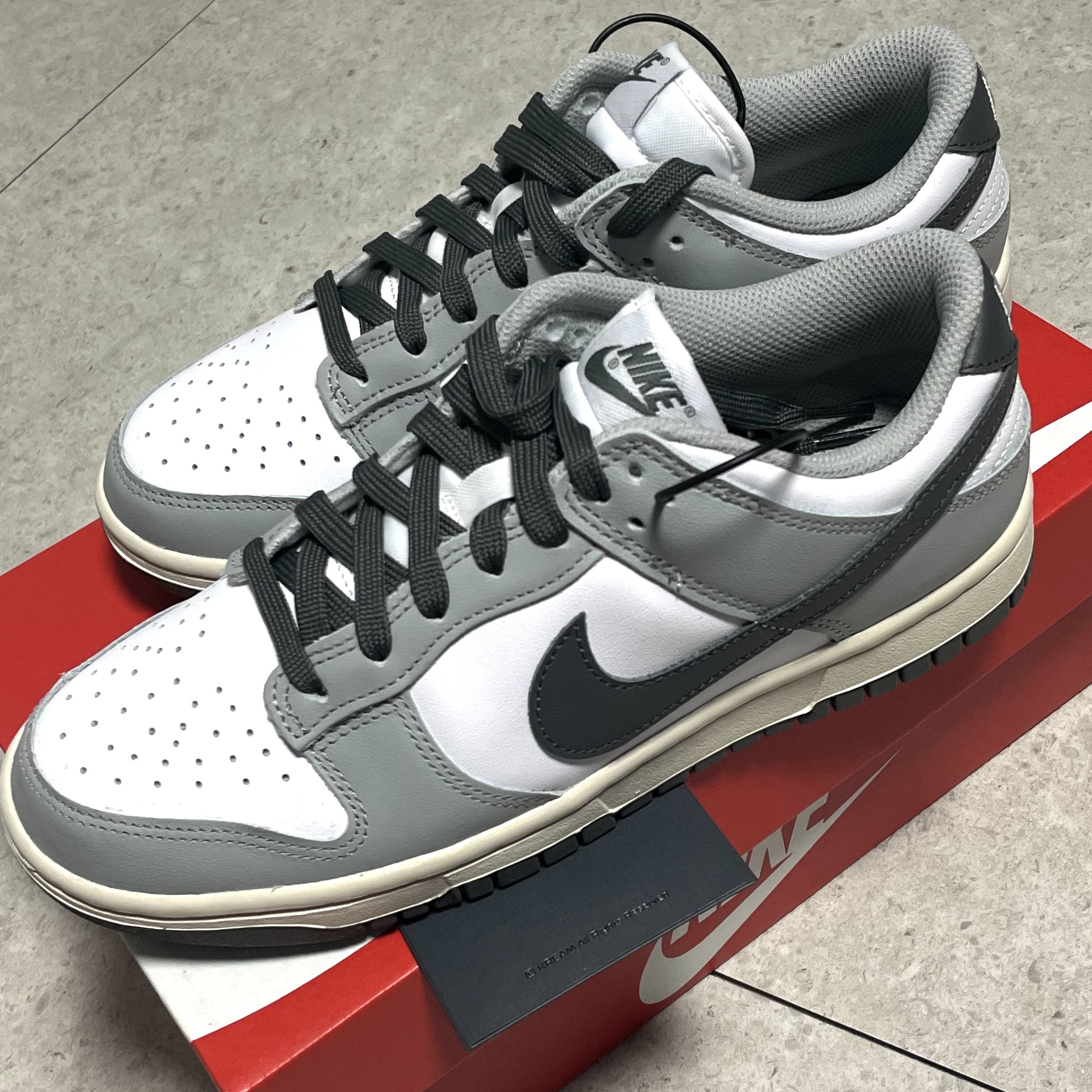 (W) Nike Dunk Low Light Smoke Grey 착용 스타일