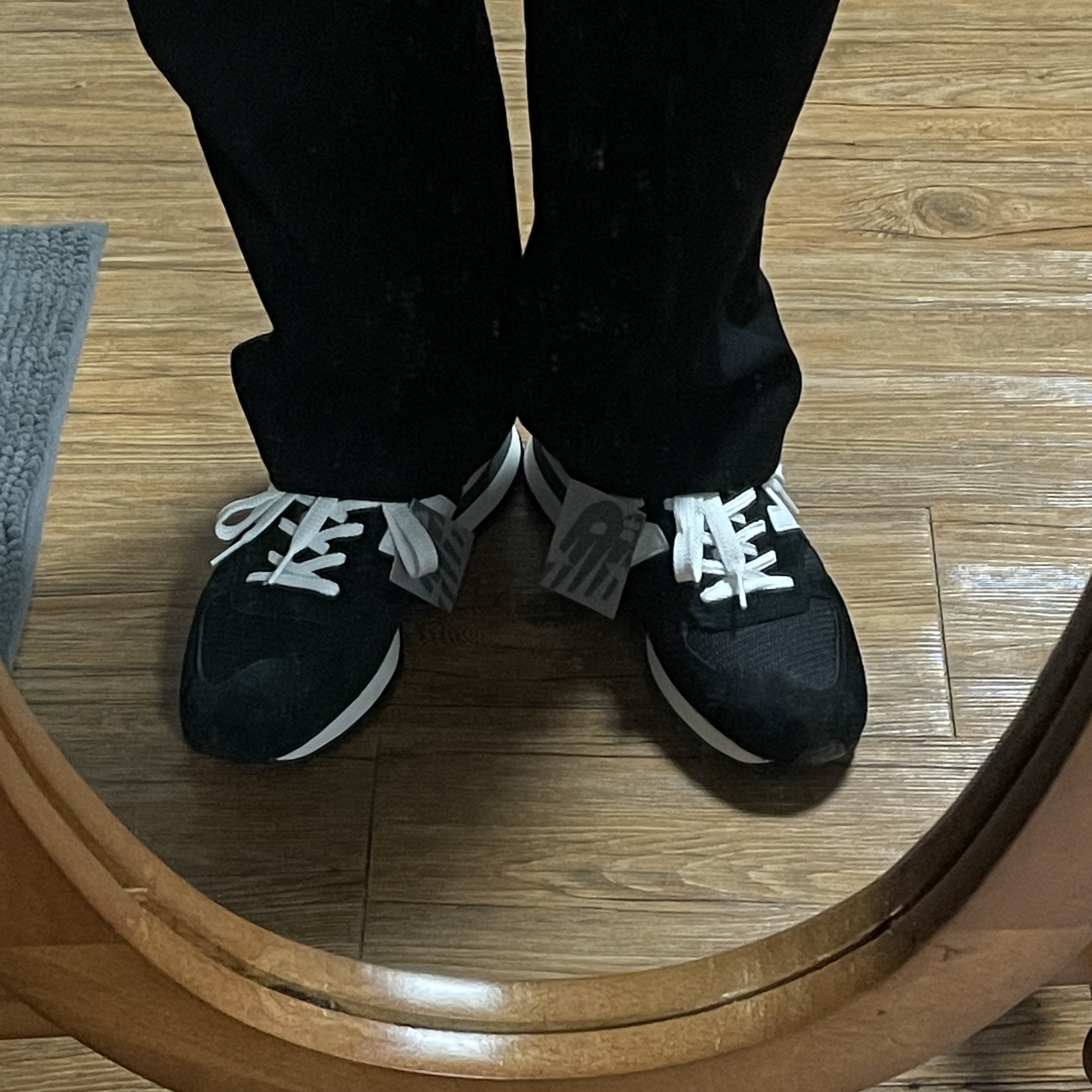 New Balance 990v1 Made in USA Black 착용 스타일 - 3