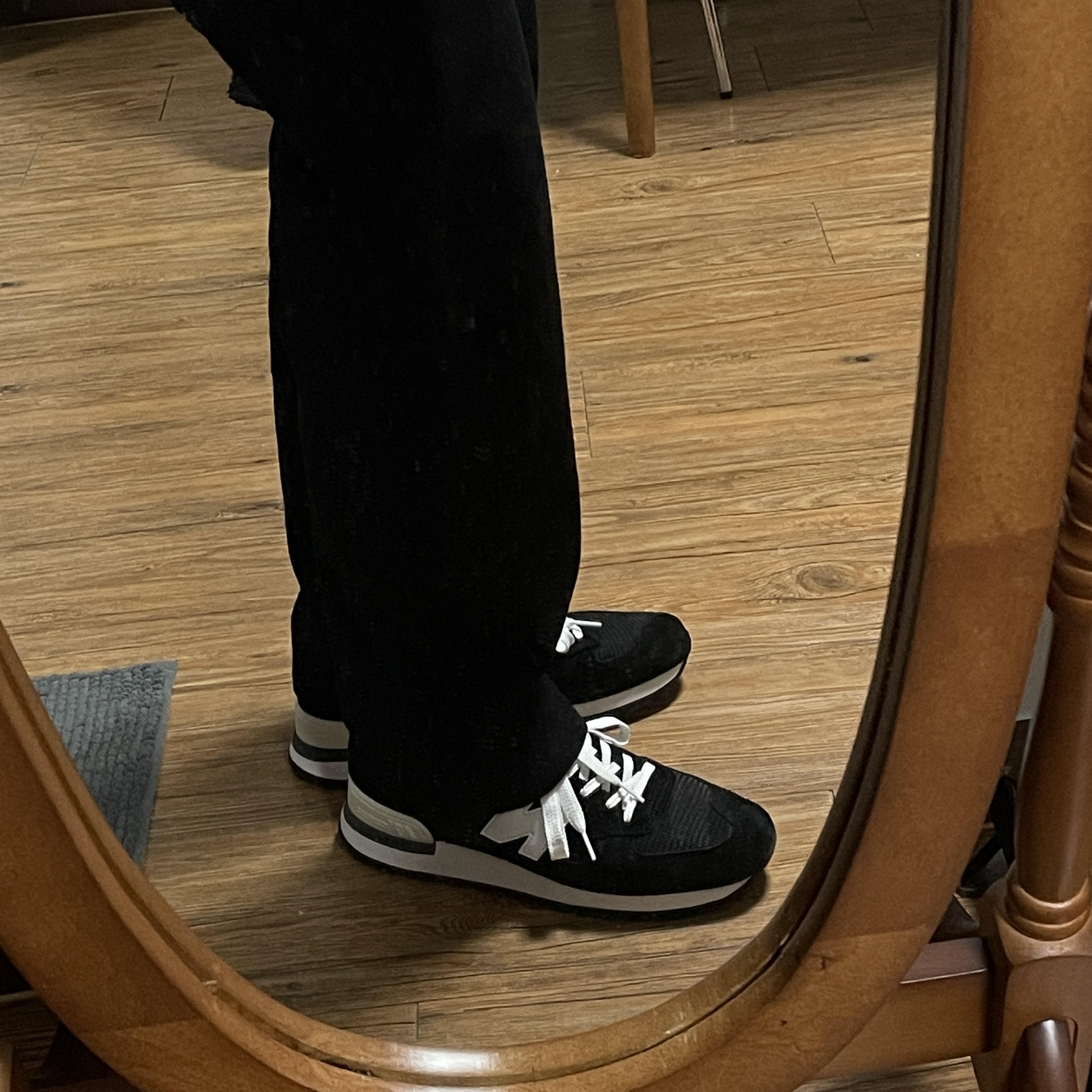 New Balance 990v1 Made in USA Black 착용 스타일 - 2