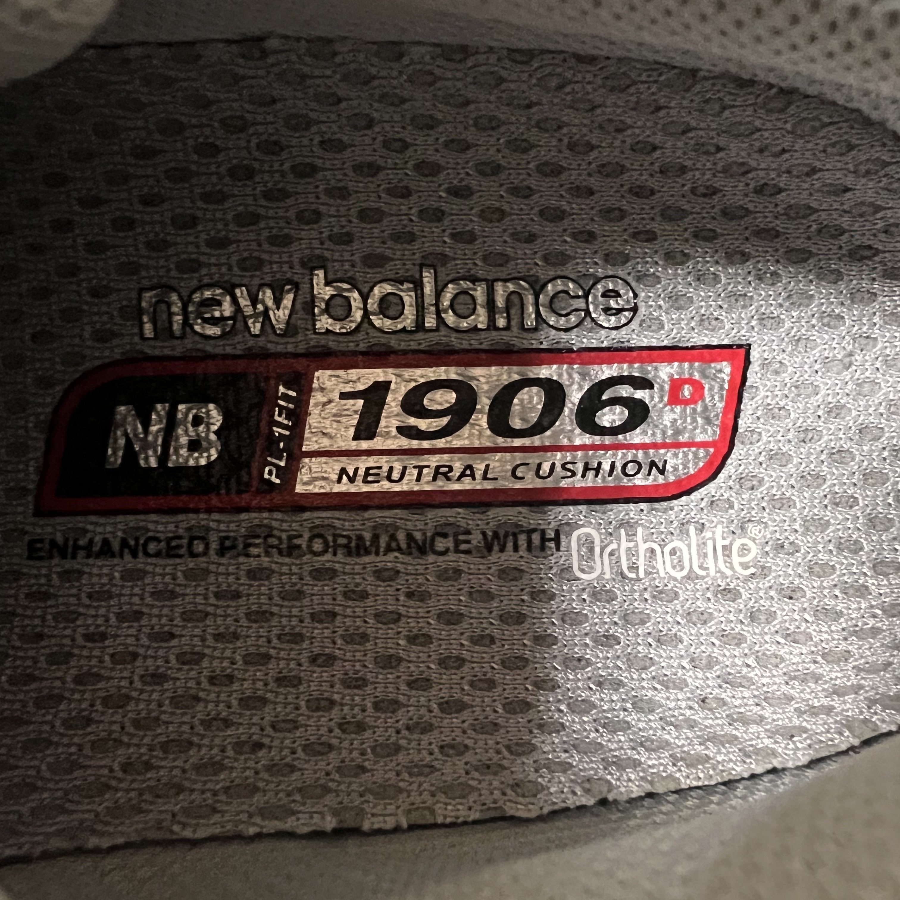 New Balance 1906D Protection Pack Castlerock, New Balance 2002R Protection Pack Phantom 착용 스타일 - 5