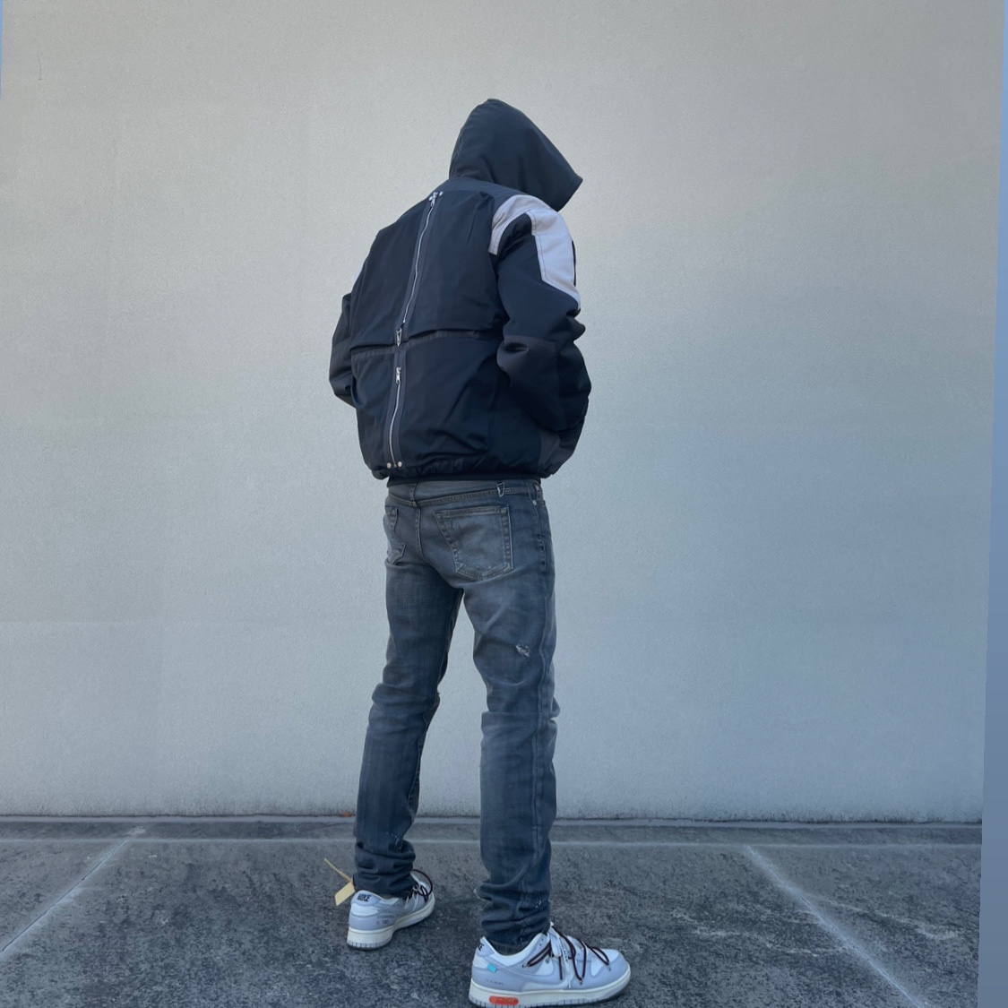 Undermycar Wani Kame Multi Block Pocket Turtle Bomber Driftwood - 22FW, Undermycar Legion.03 Slim Fit Blue Stitch Washed Jeans Washed Gray 착용 스타일 - 2