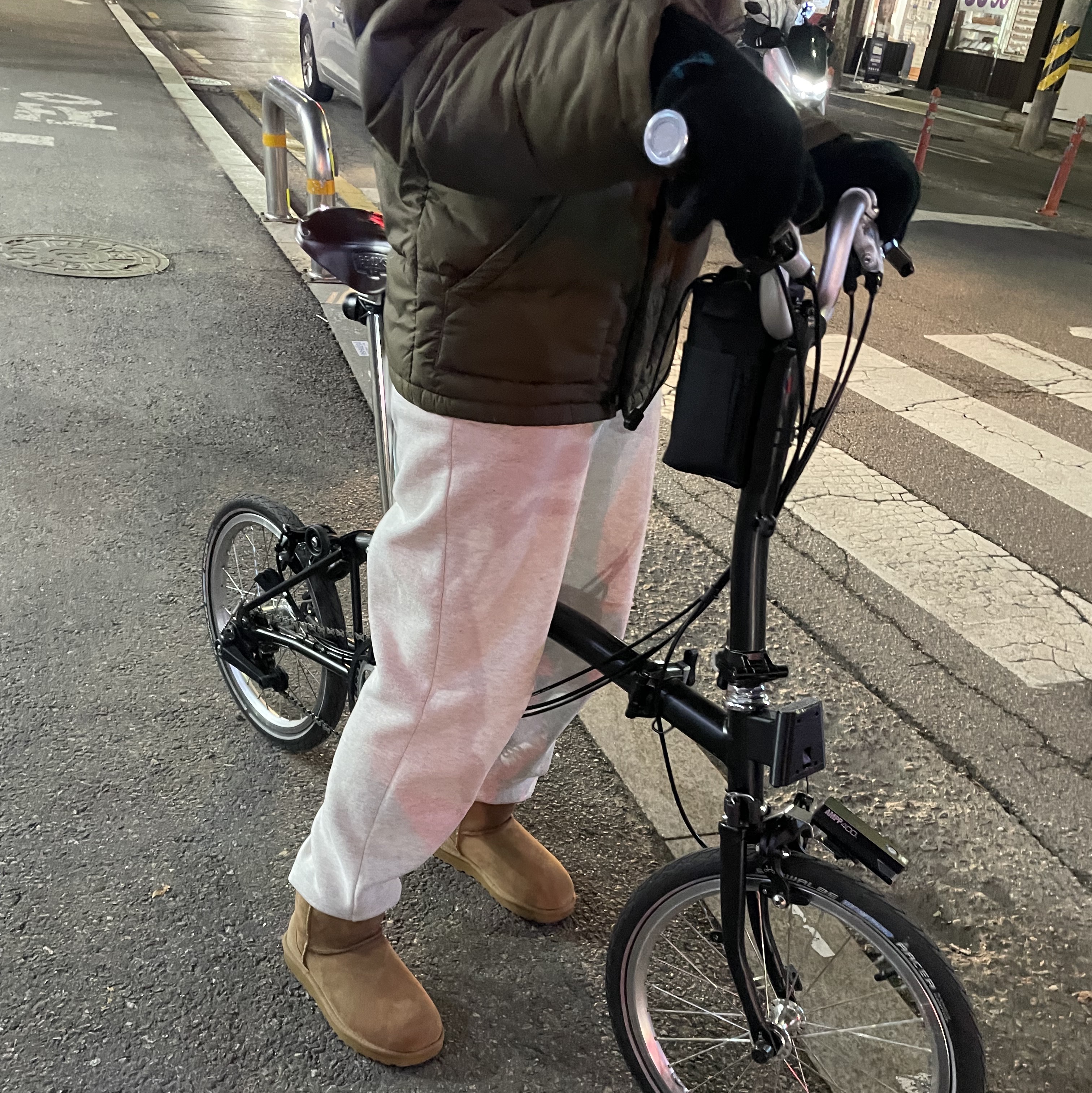 (W) UGG Classic Mini II Boots Chestnut 착용 스타일