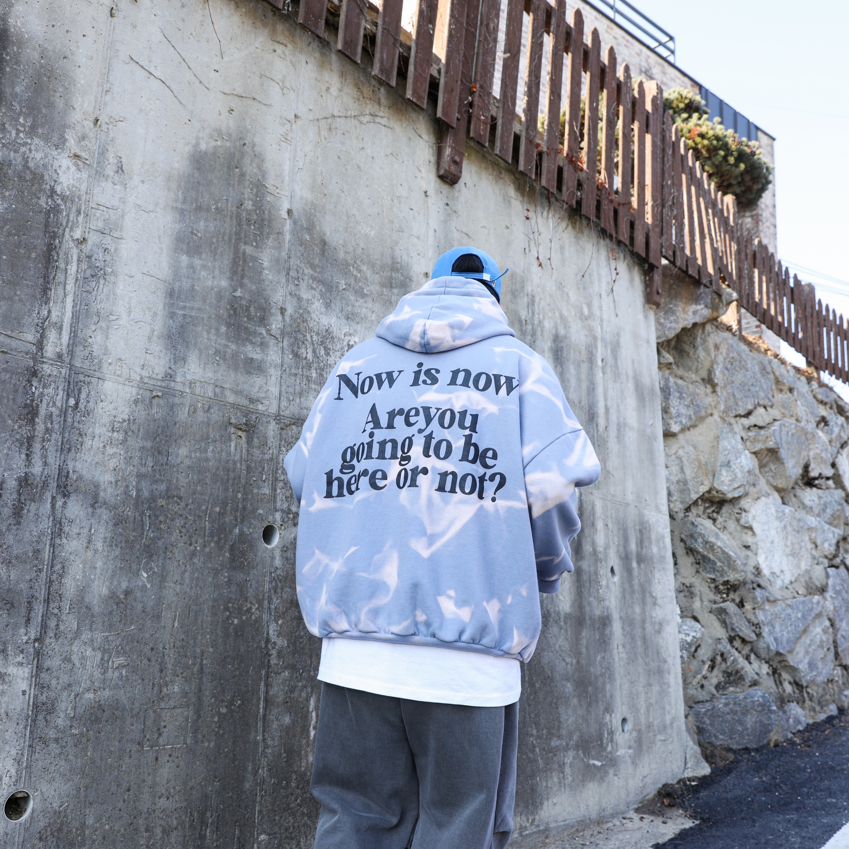Nike Air Force 1 '07 LV8 Dusty Blue 착용 스타일 - 1