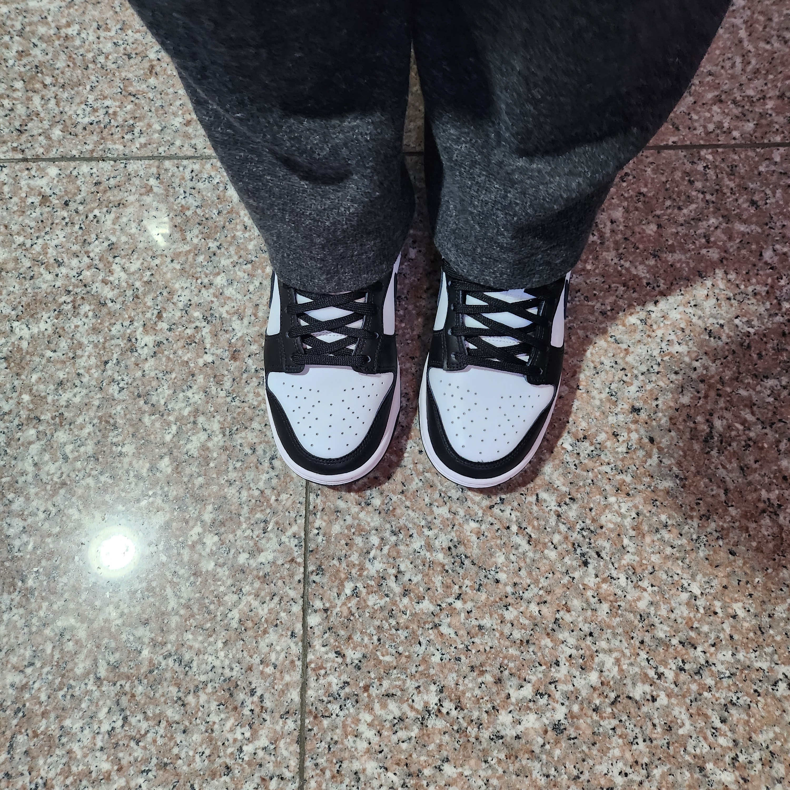 (W) Nike Dunk Low Black 착용 스타일